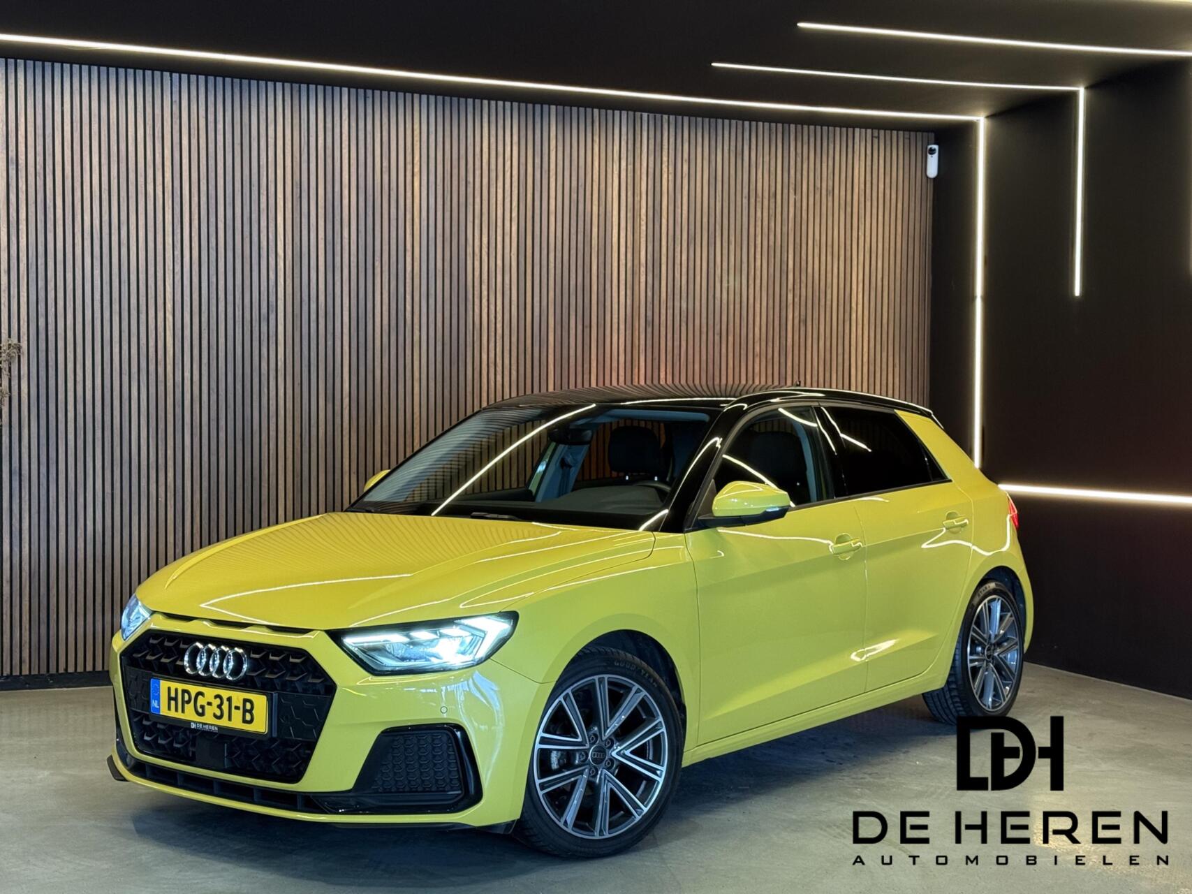 Audi A1 Sportback 25 TFSI Pro Line Matrix LED S-line 2021 - voorkant