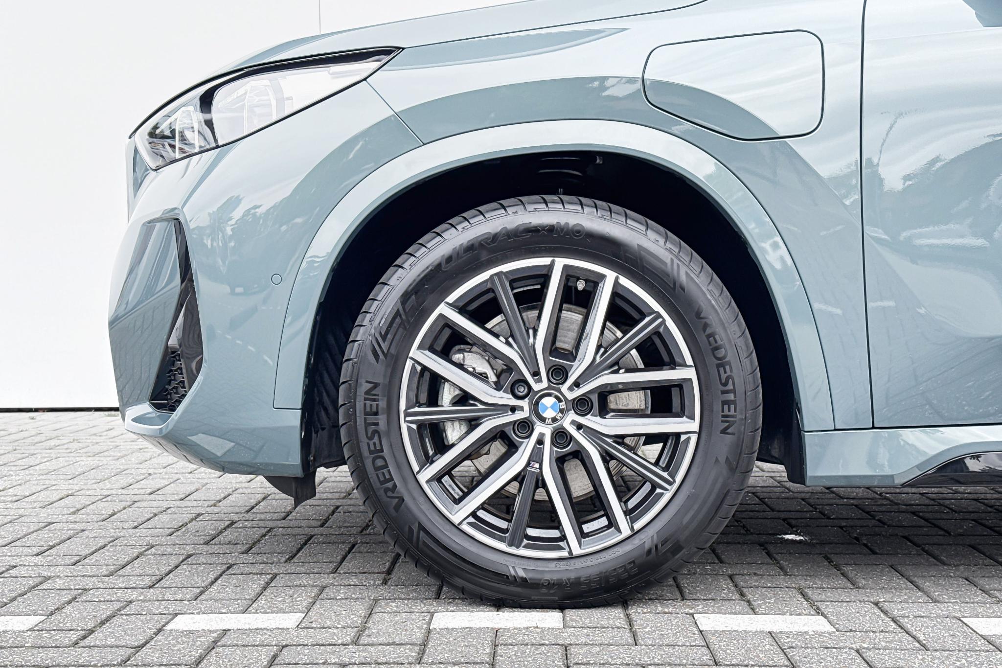 Foto van BMW X1 Xdrive25e