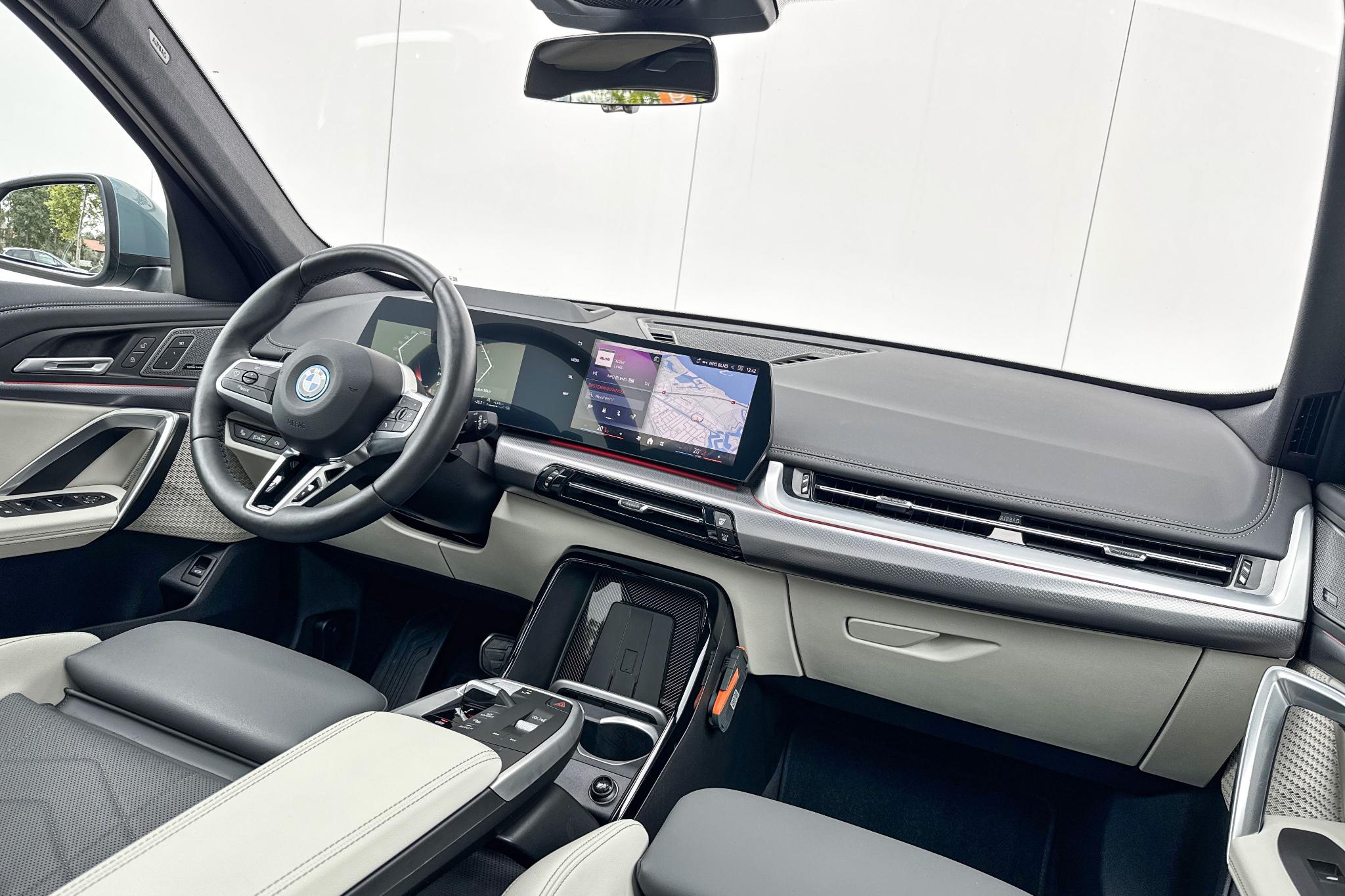 Foto van BMW X1 Xdrive25e