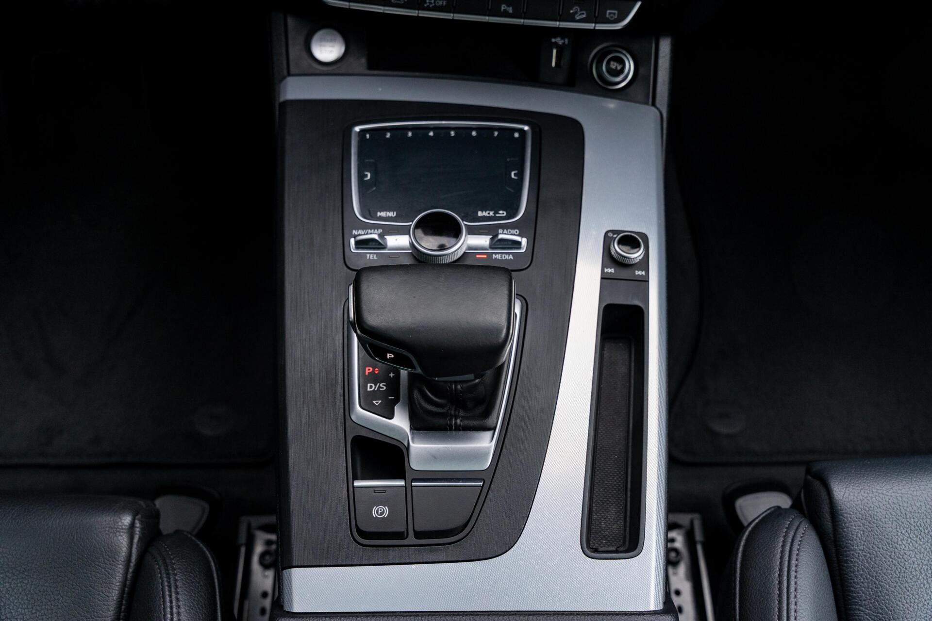 Foto van Audi Q5 55 TFSI E