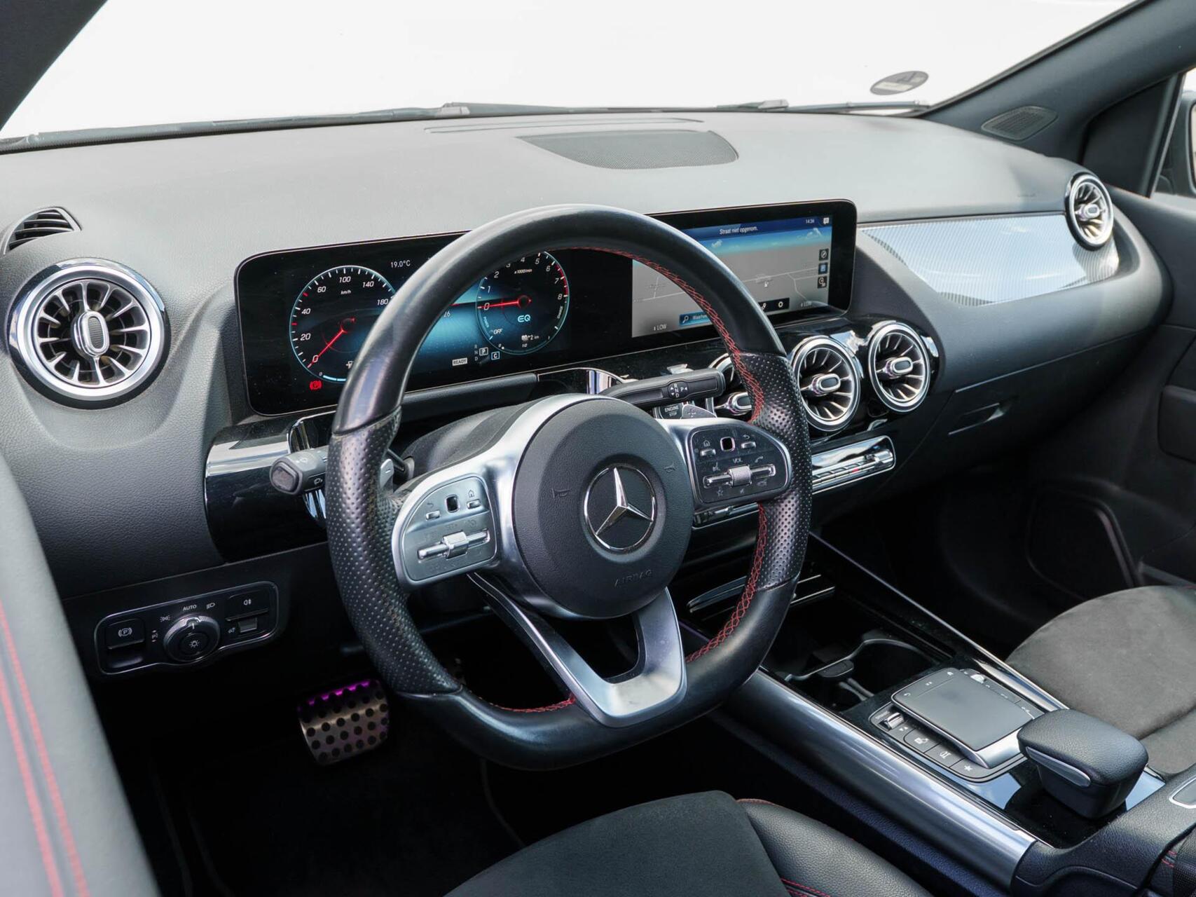 Foto van Mercedes-Benz B 250 E
