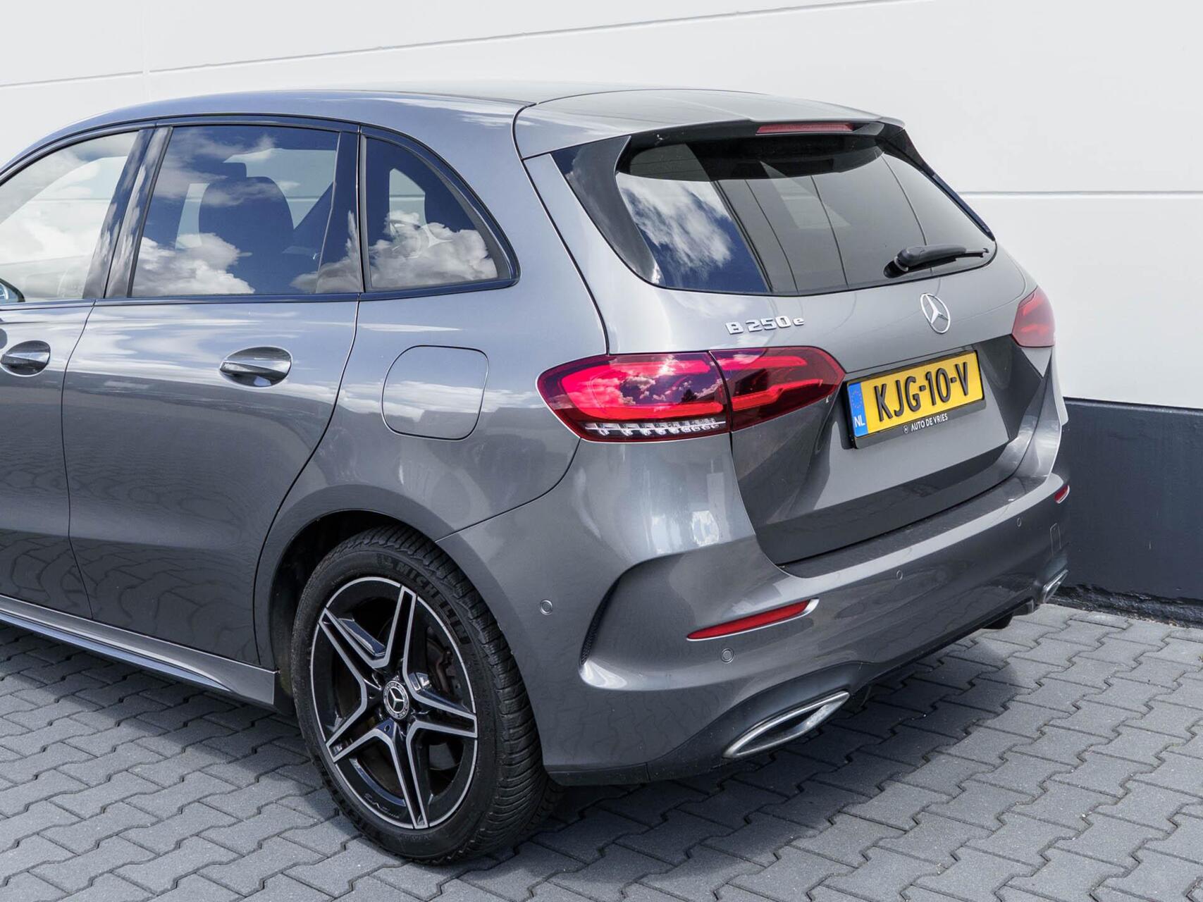 Foto van Mercedes-Benz B 250 E