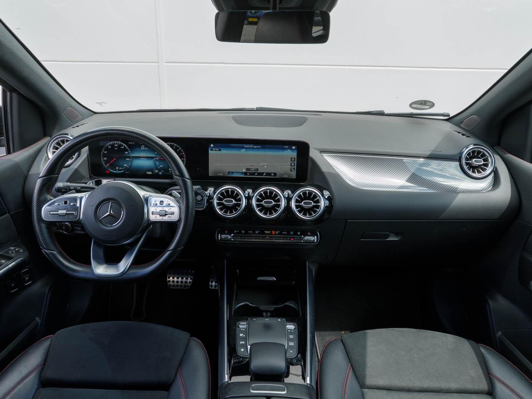 Foto van Mercedes-Benz B 250 E