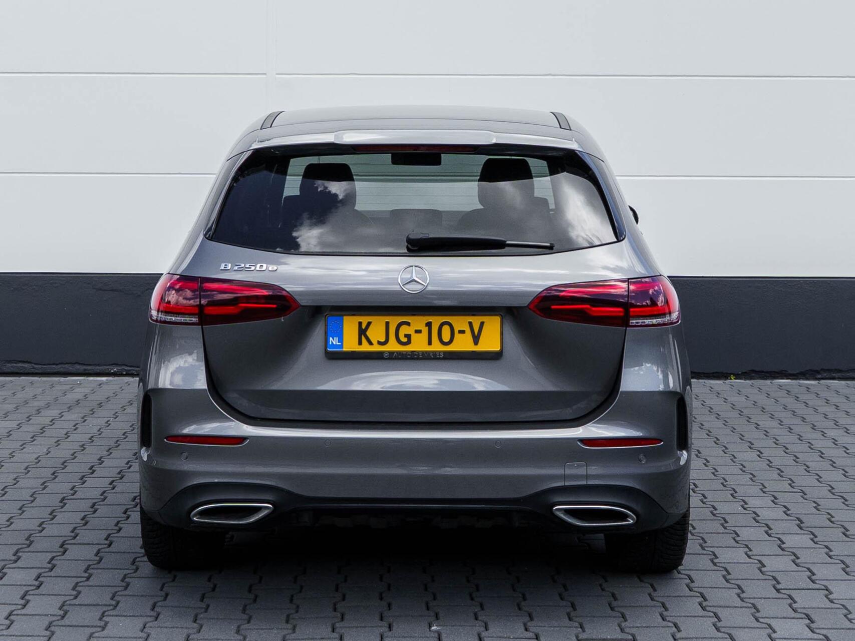 Foto van Mercedes-Benz B 250 E