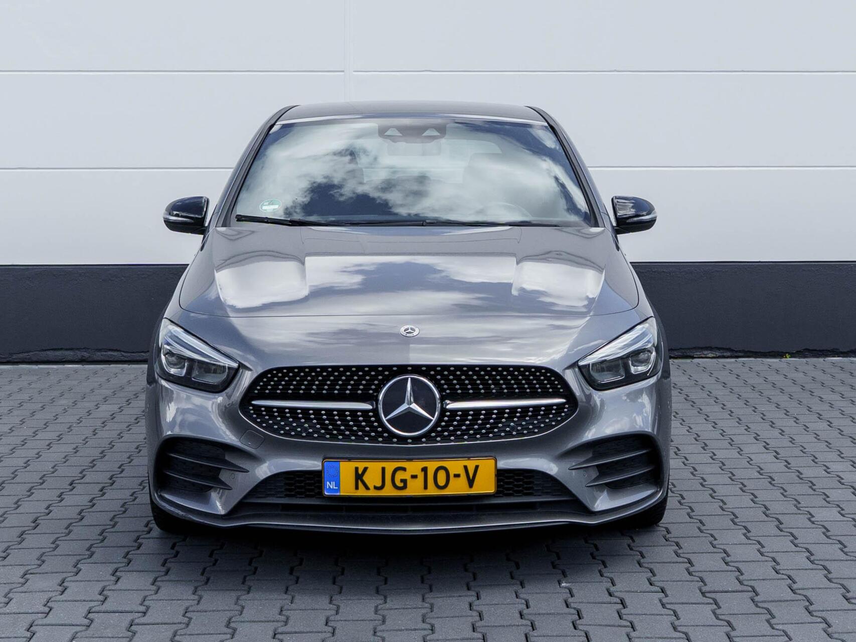 Foto van Mercedes-Benz B 250 E