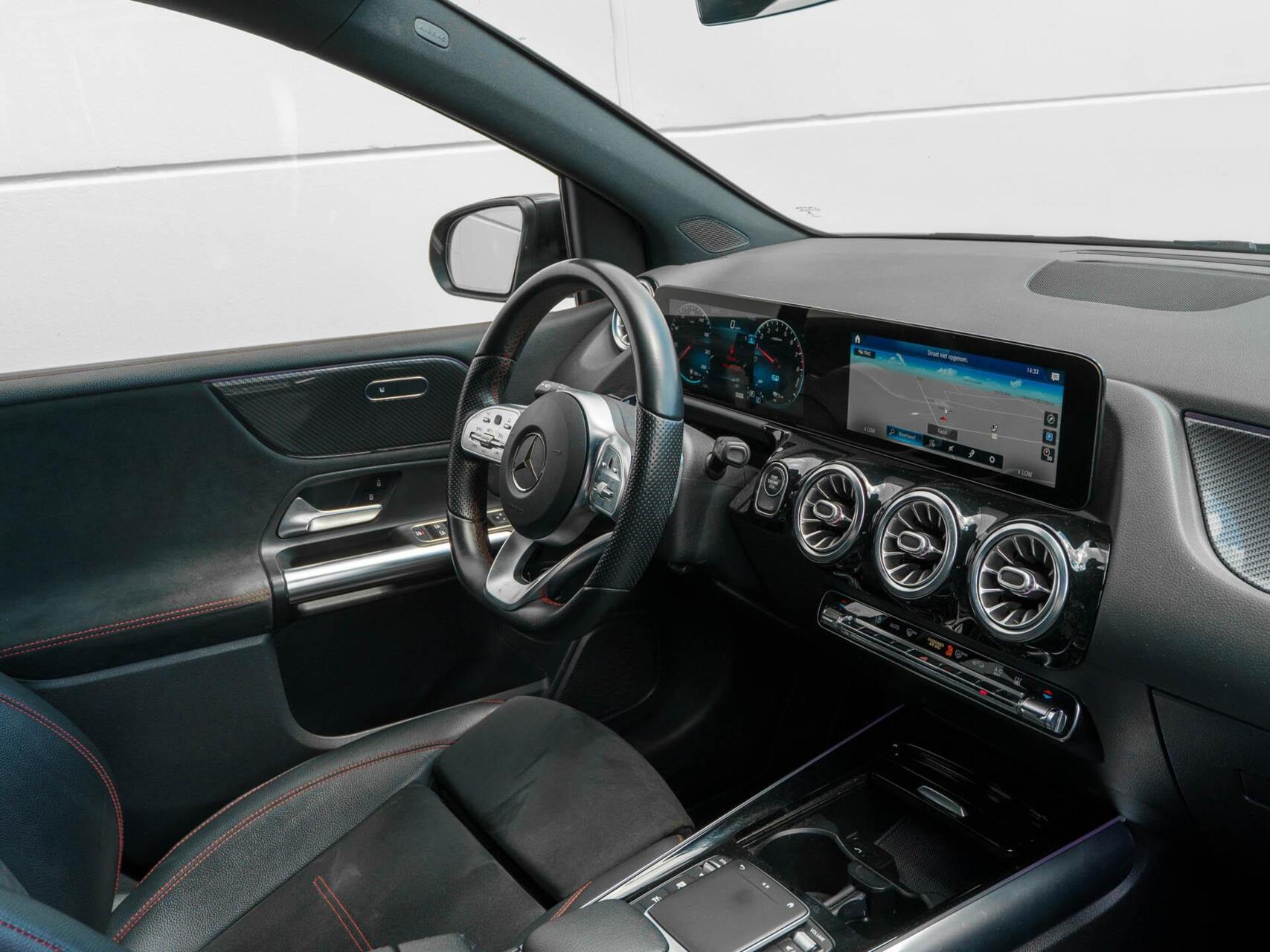 Foto van Mercedes-Benz B 250 E