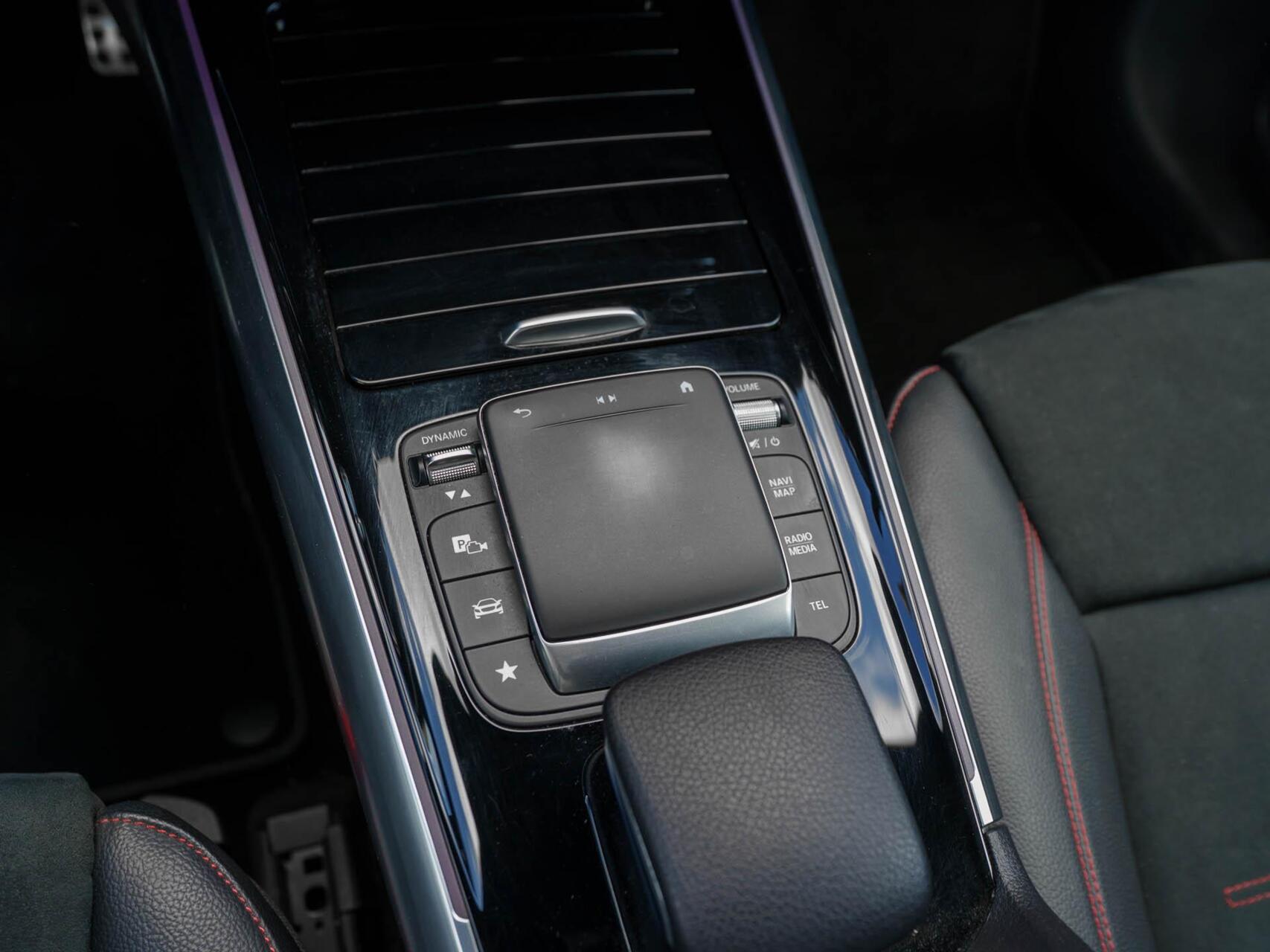 Foto van Mercedes-Benz B 250 E