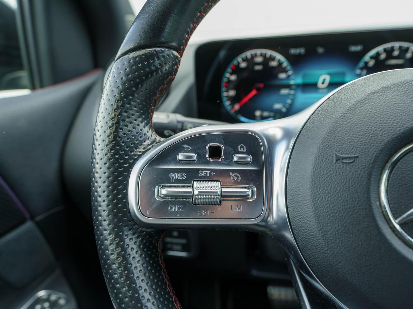 Foto van Mercedes-Benz B 250 E