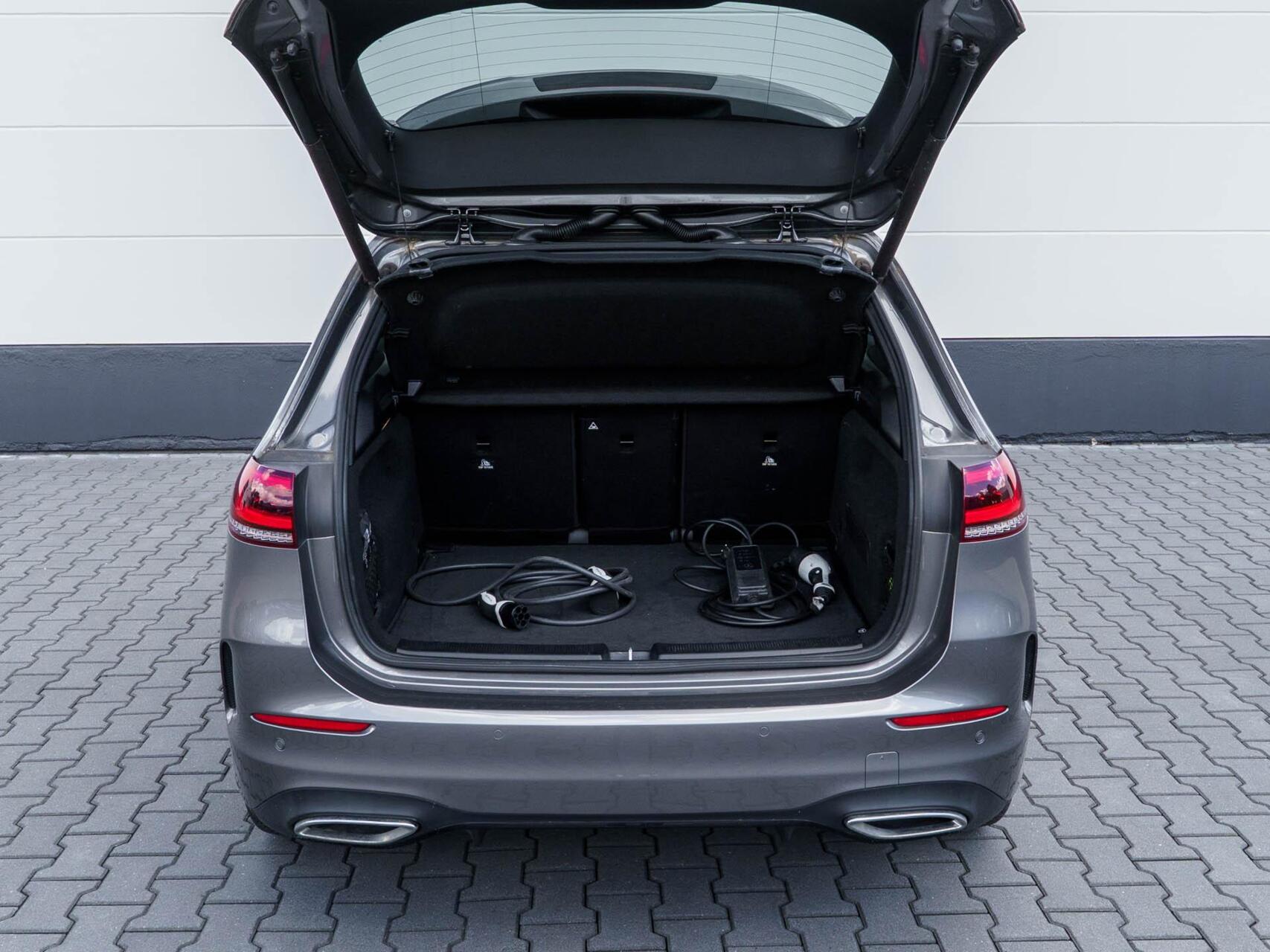 Foto van Mercedes-Benz B 250 E