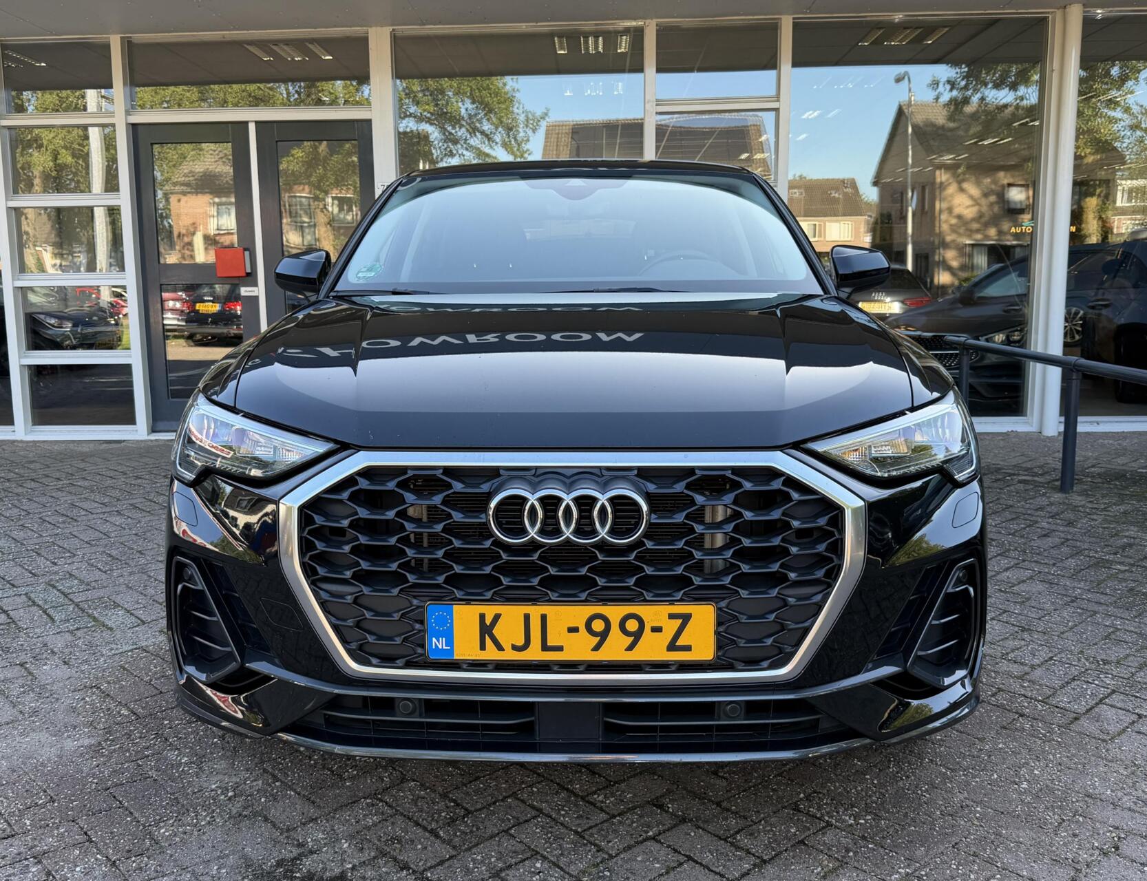 Foto van Audi Q3 Sportback E-tron