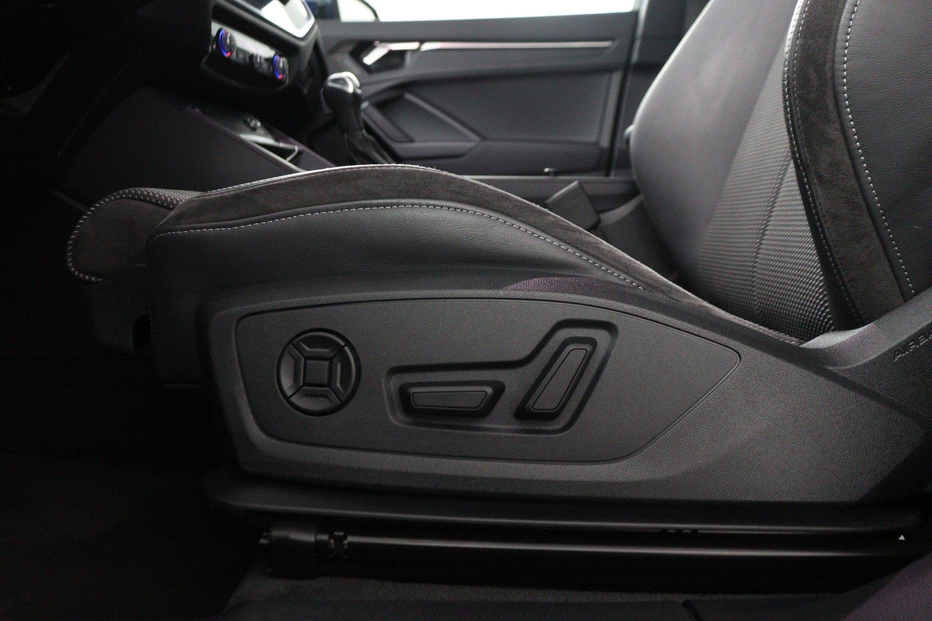 Foto van Audi Q3 Sportback E-tron