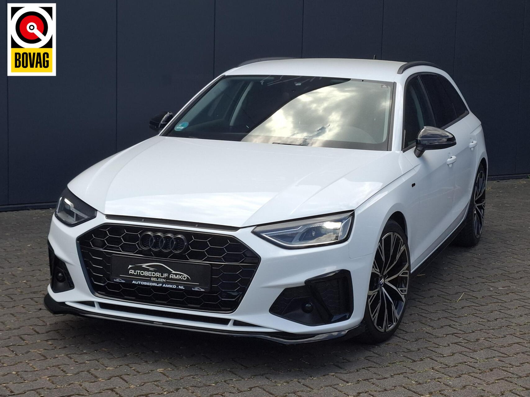 Audi A4 Avant 35 TFSI S edition LEDER / MEMORY / DAB / CARPLAY 2024 - voorkant