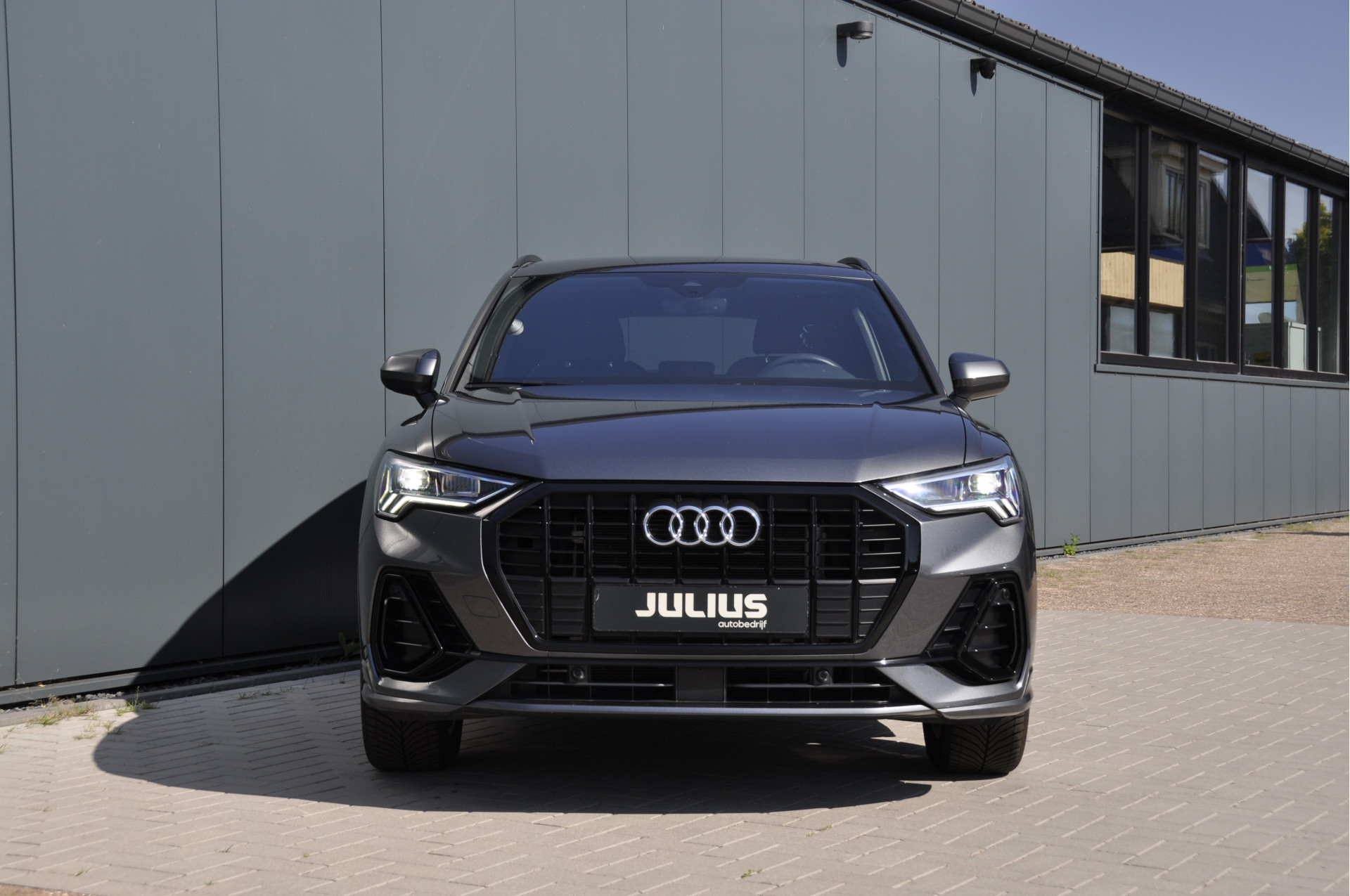 Foto van Audi Q3 E-tron