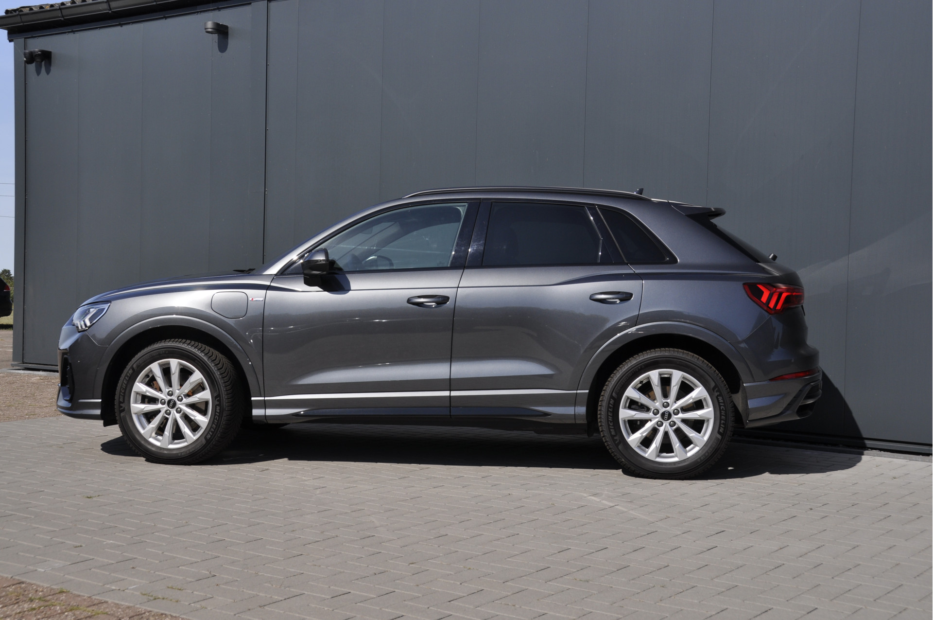 Foto van Audi Q3 E-tron