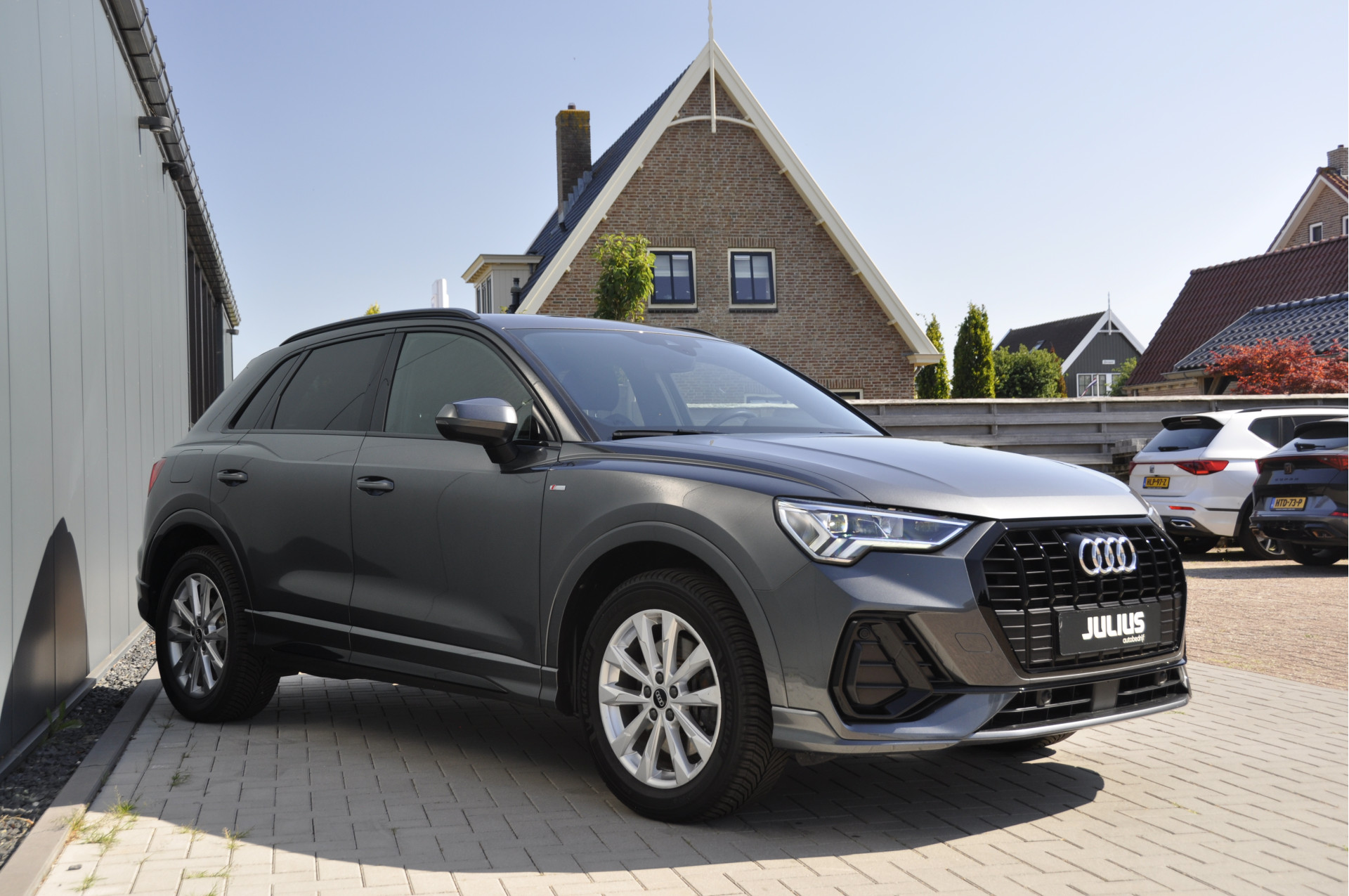 Foto van Audi Q3 E-tron