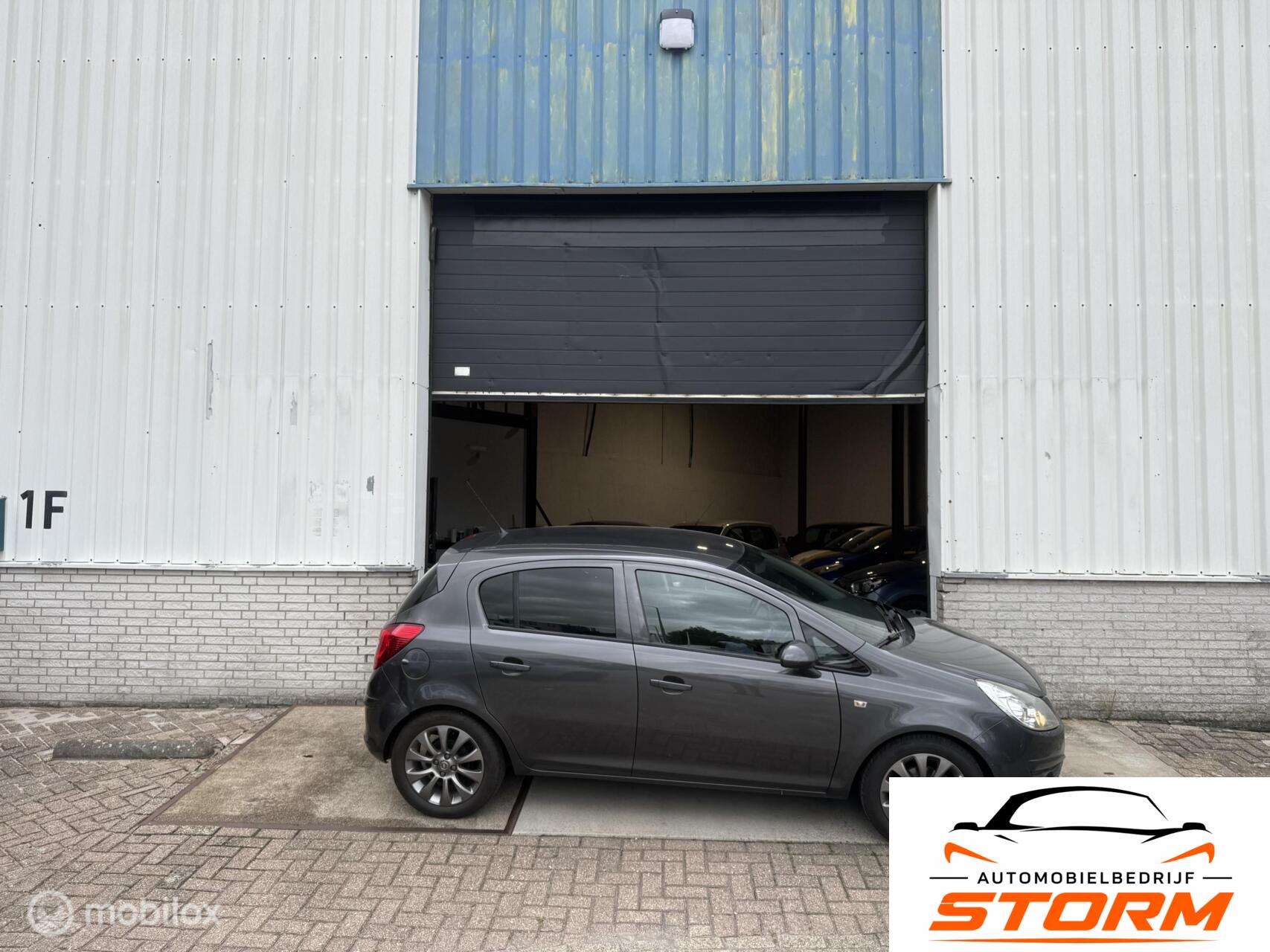 Opel Corsa 1.4-16V 2011 - voorkant