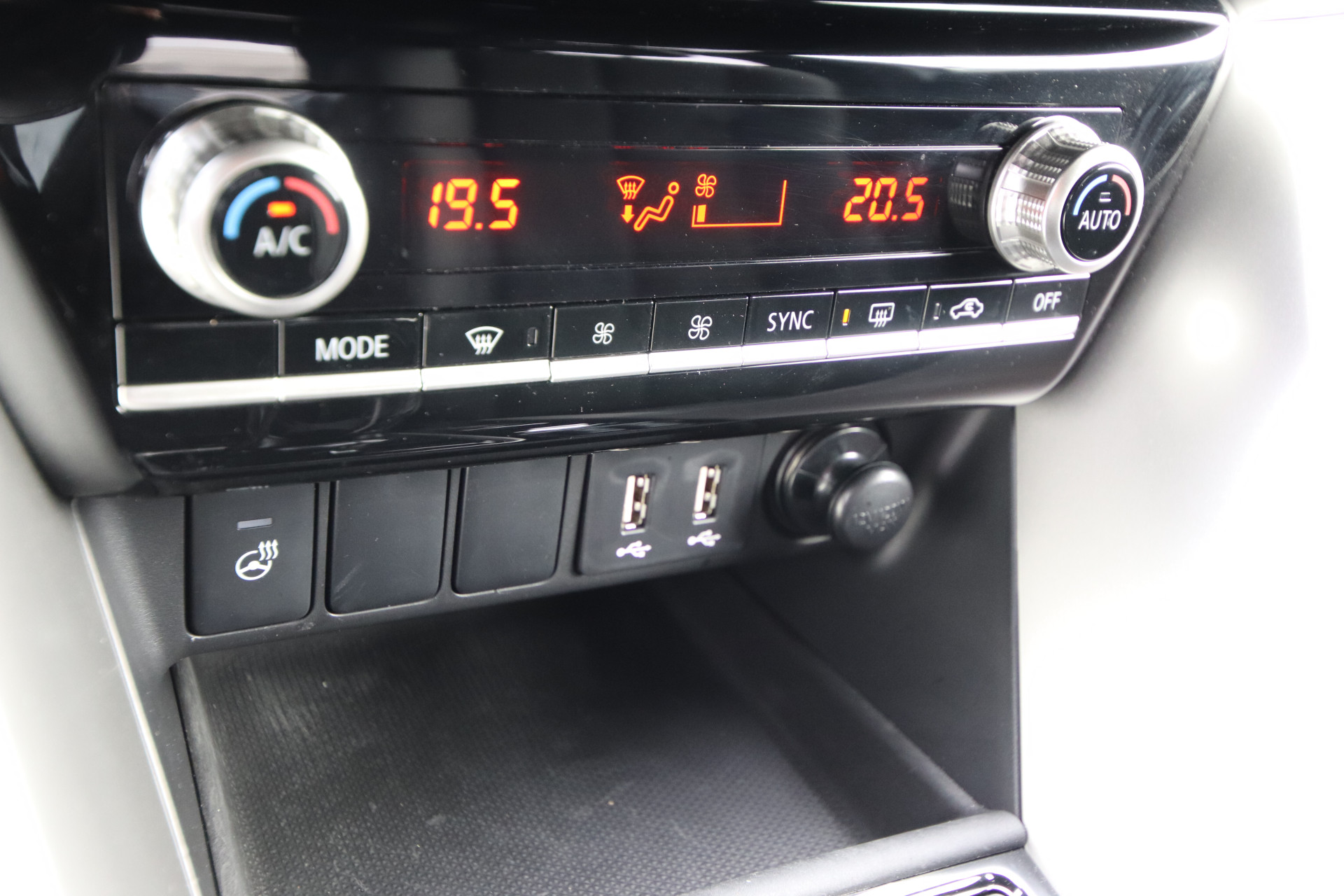 Foto van Mitsubishi Mitsubishi Eclipse Cross