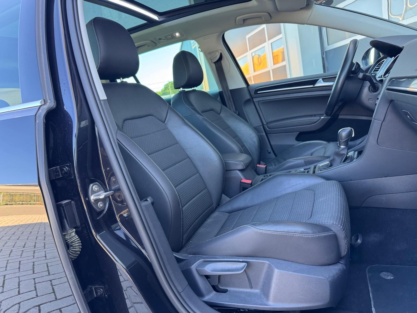 Foto van Volkswagen Golf Variant