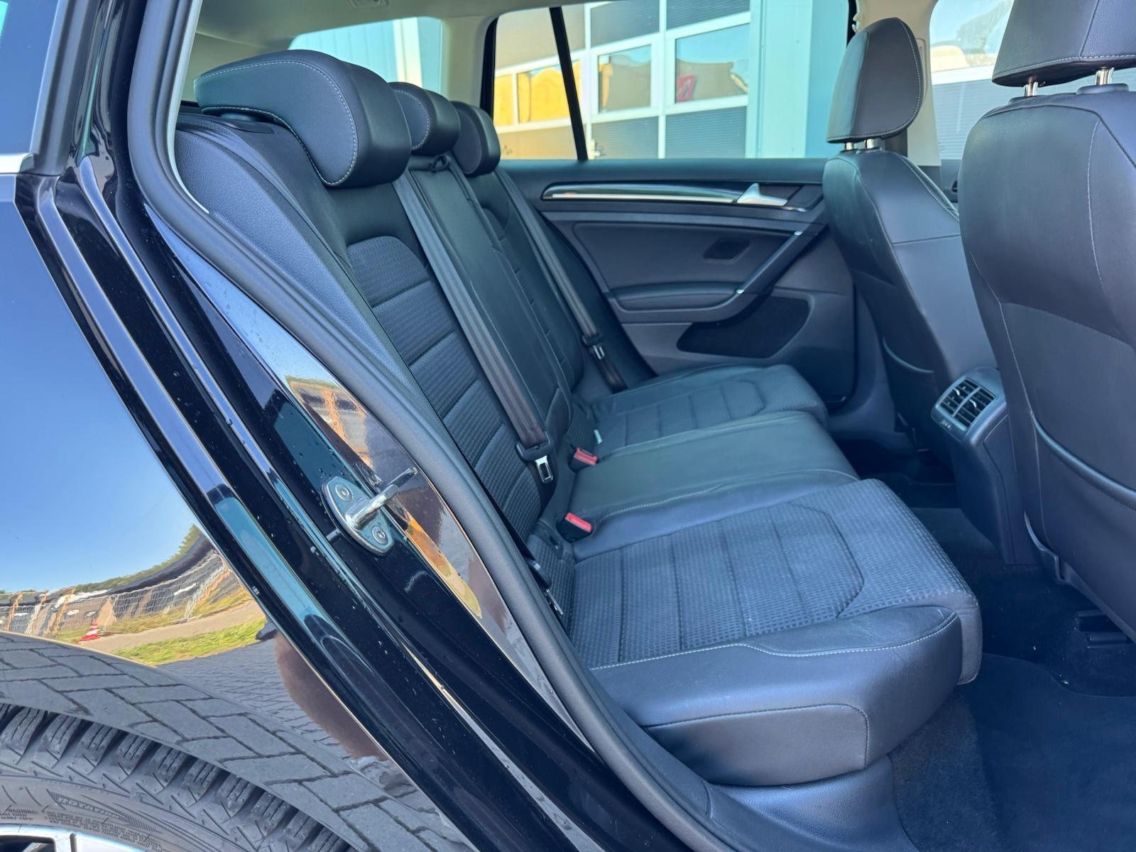 Foto van Volkswagen Golf Variant