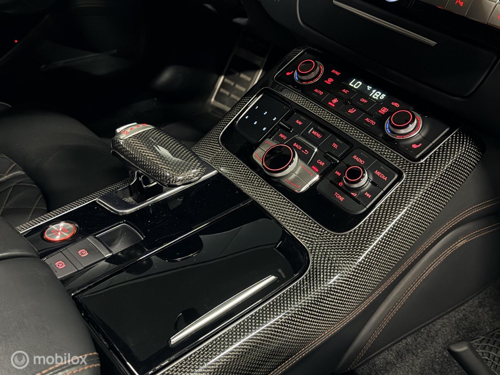 Foto van Audi S8 Plus