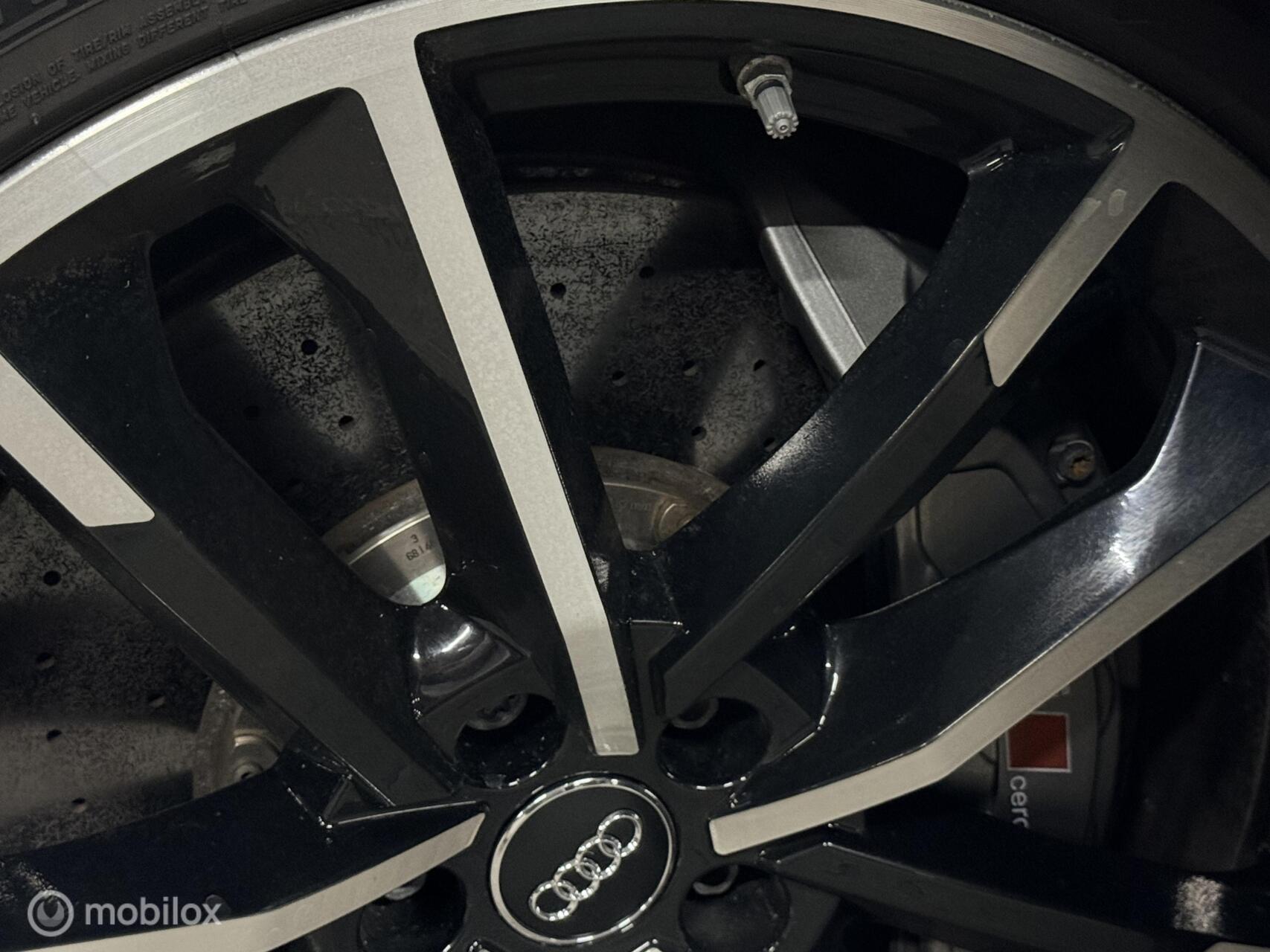 Foto van Audi S8 Plus