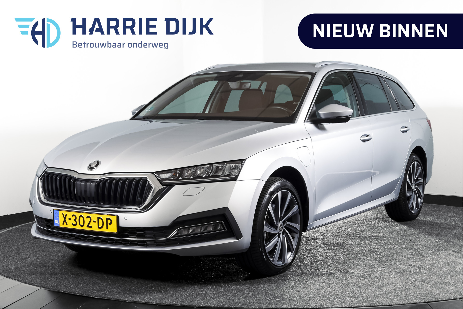 Skoda Octavia 1.4 TSI iV PHEV Business Edition Plus 2023 - voorkant