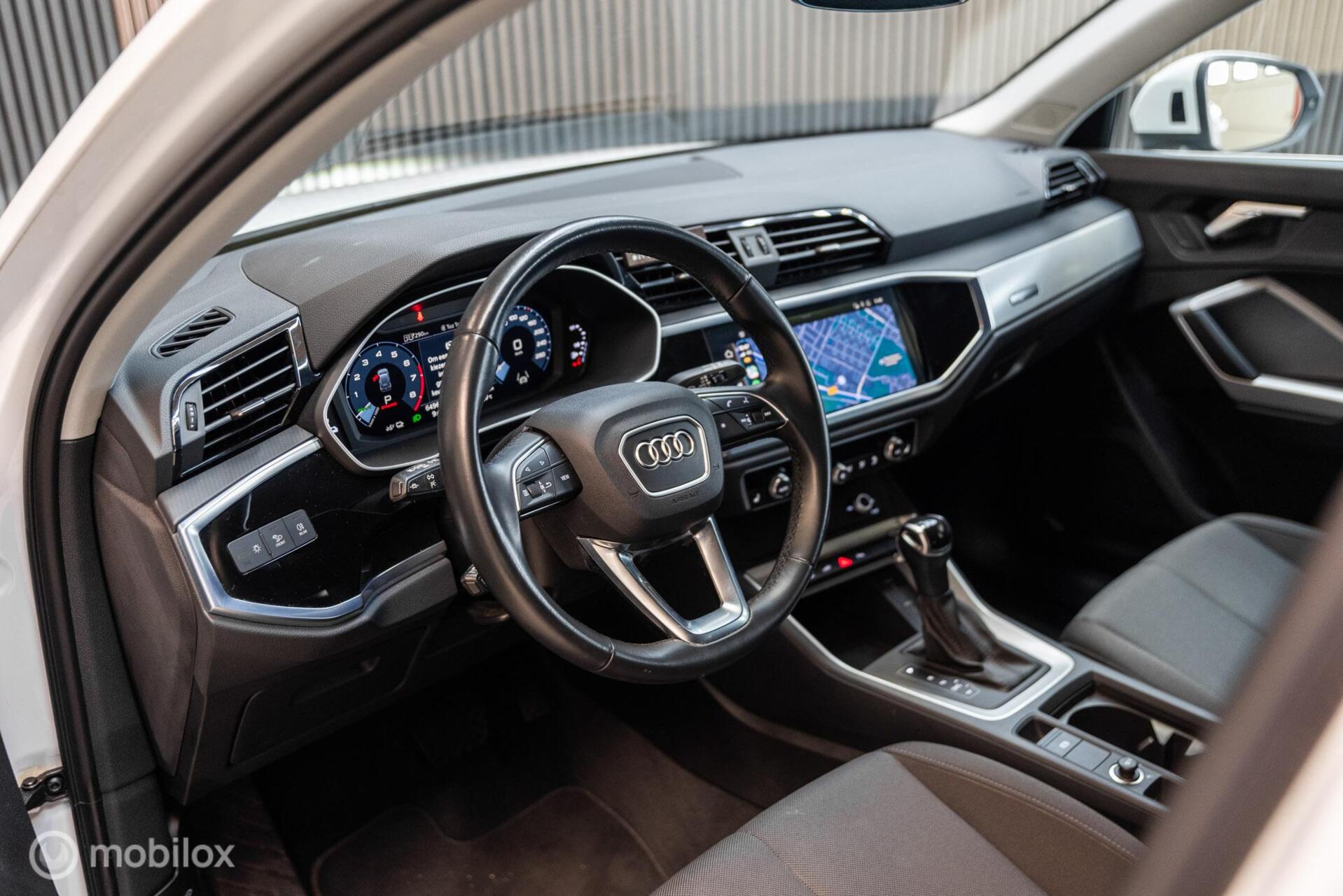 Foto van Audi Q3 E-tron