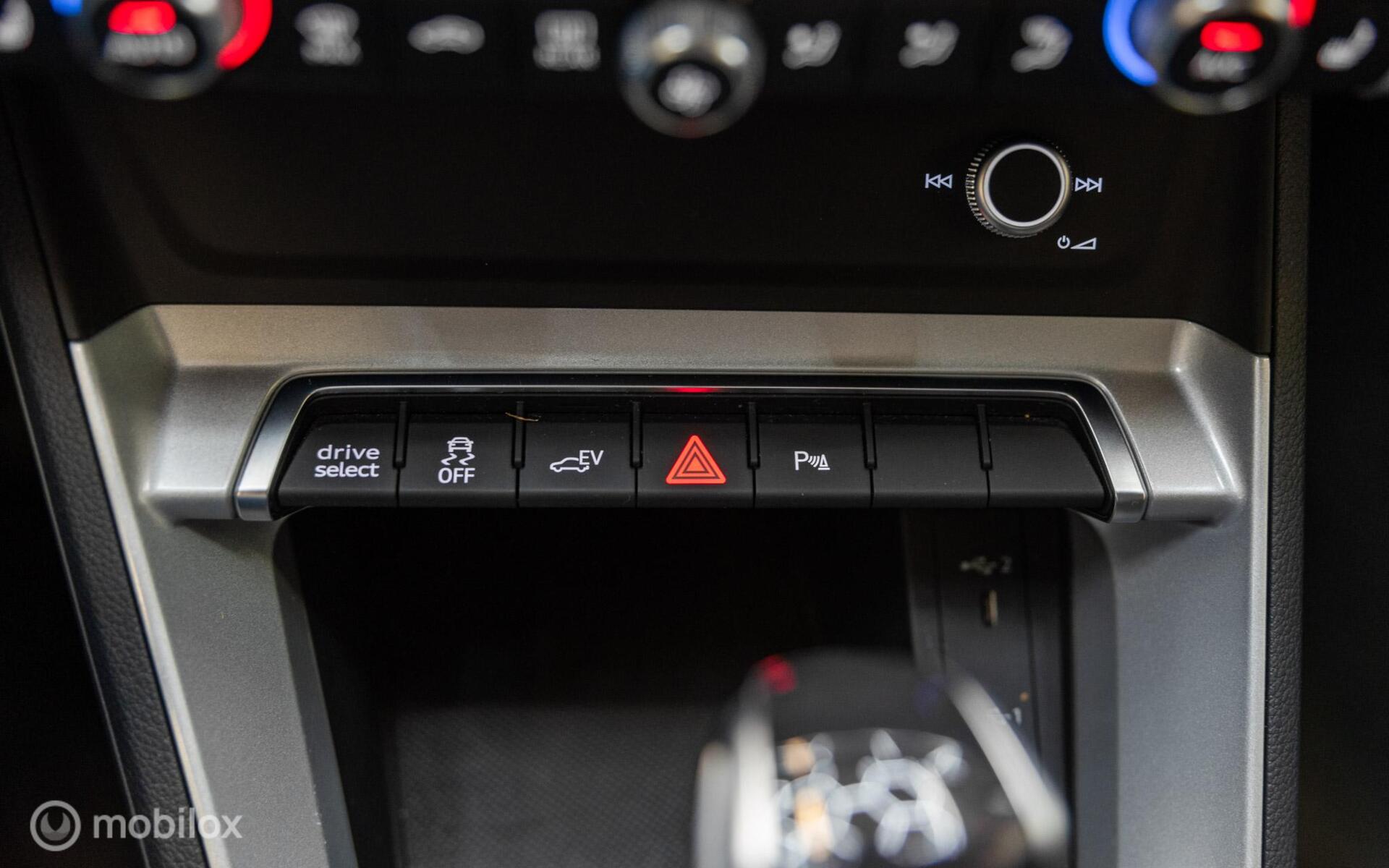Foto van Audi Q3 E-tron