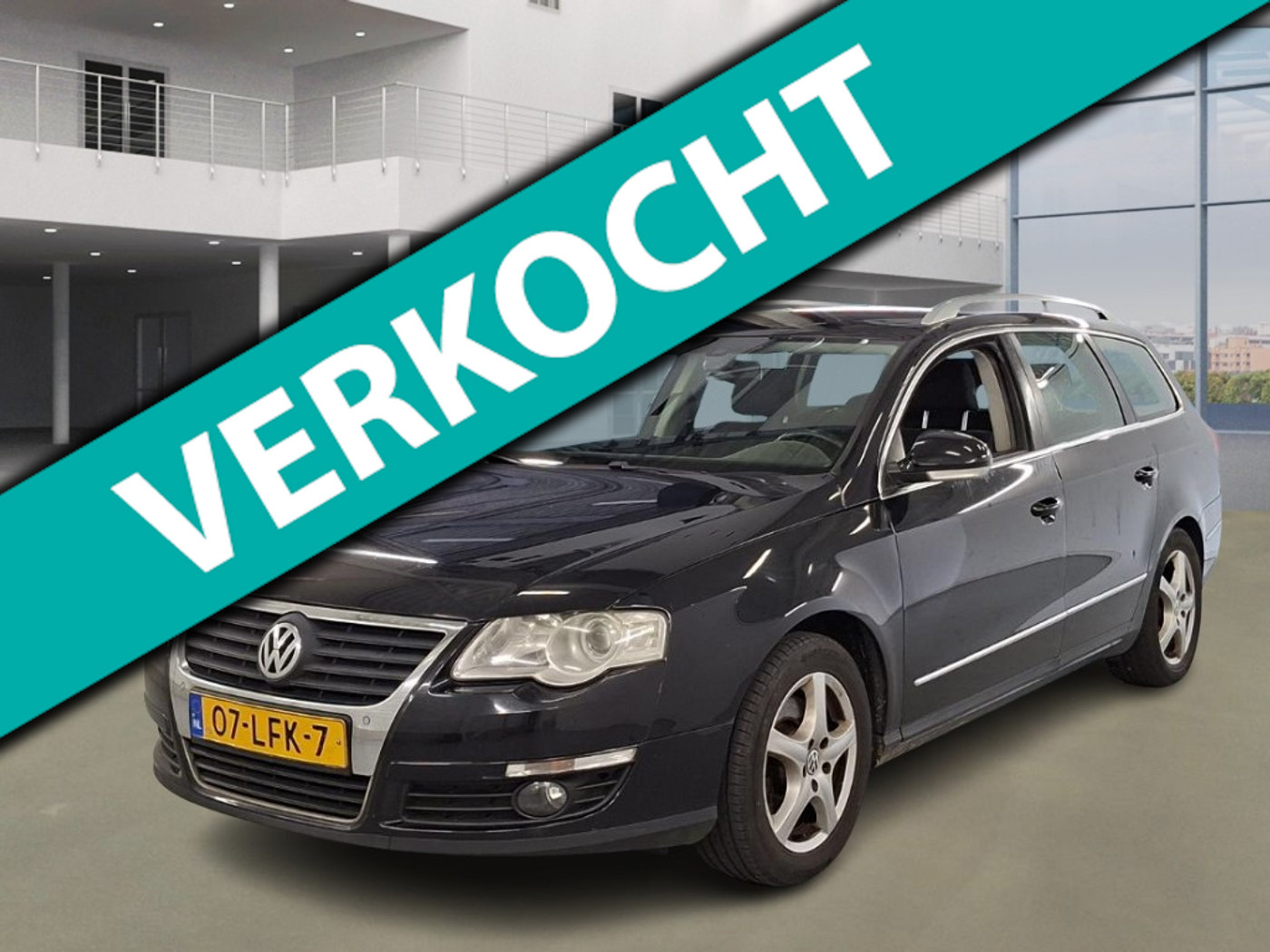 Volkswagen Passat 1.4 TSI Comfortline BlueMotion AUT NAVI PSENSOR CRUISE TREKHAAK 2 X SLEUTELS 2010 - voorkant