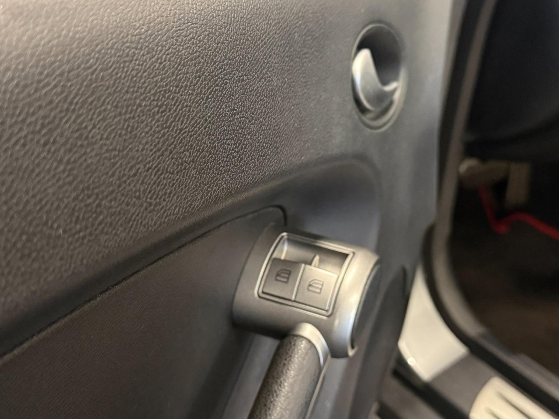 Foto van Mercedes-Benz SLK 200 Kompressor