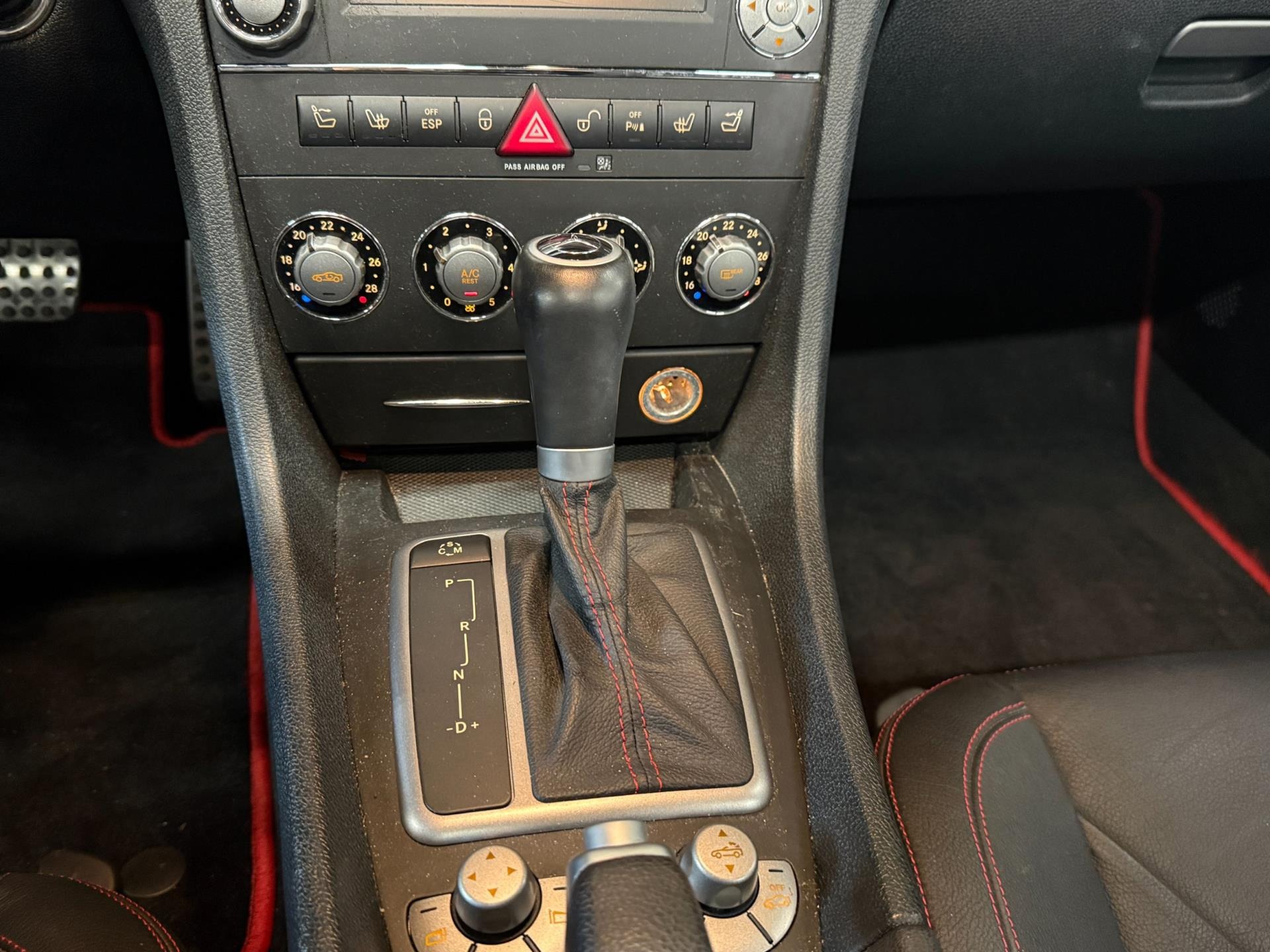 Foto van Mercedes-Benz SLK 200 Kompressor