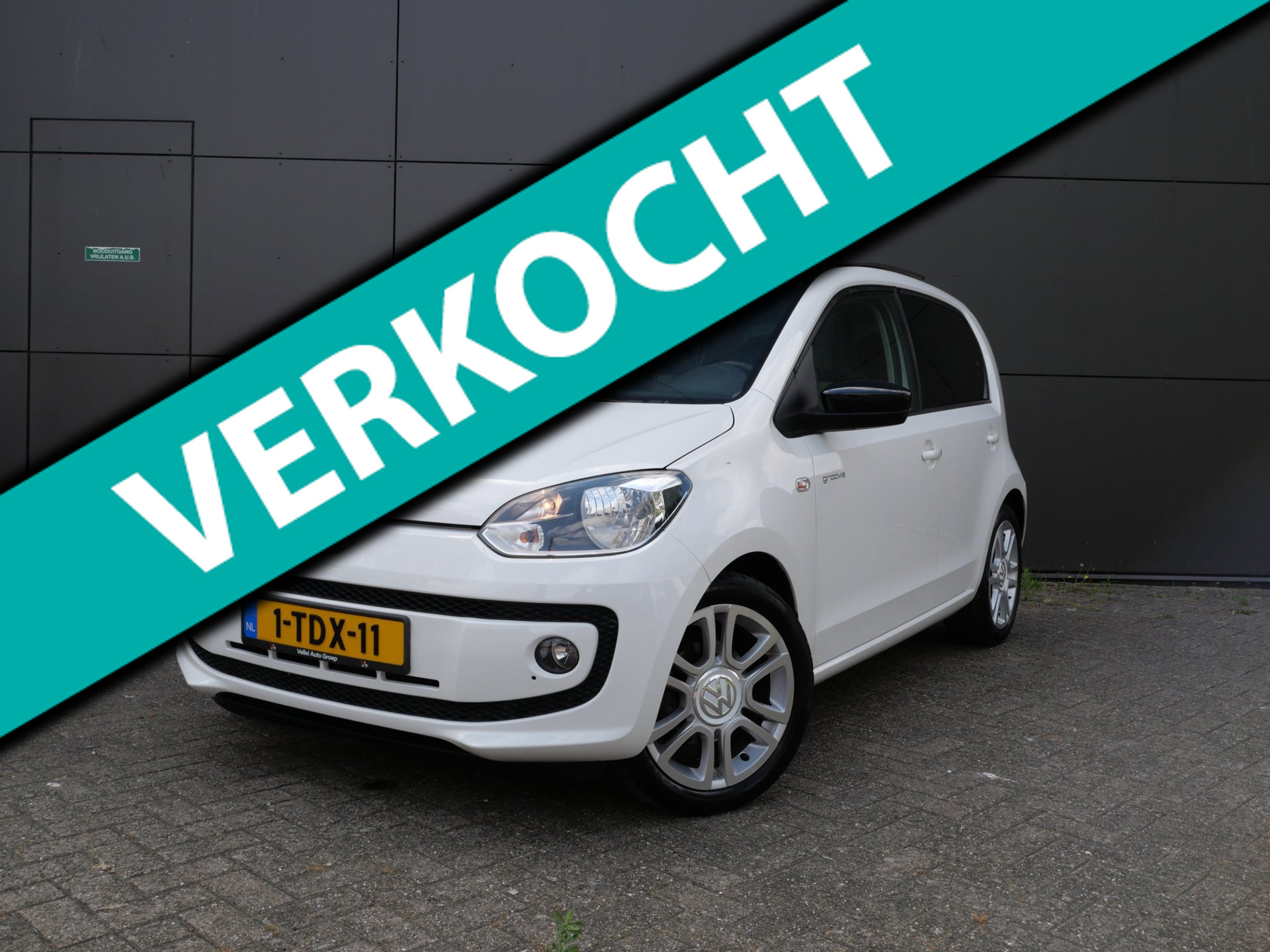 Volkswagen Up 1.0 groove up! BlueMotion PANORAMA DAK 2014 - voorkant