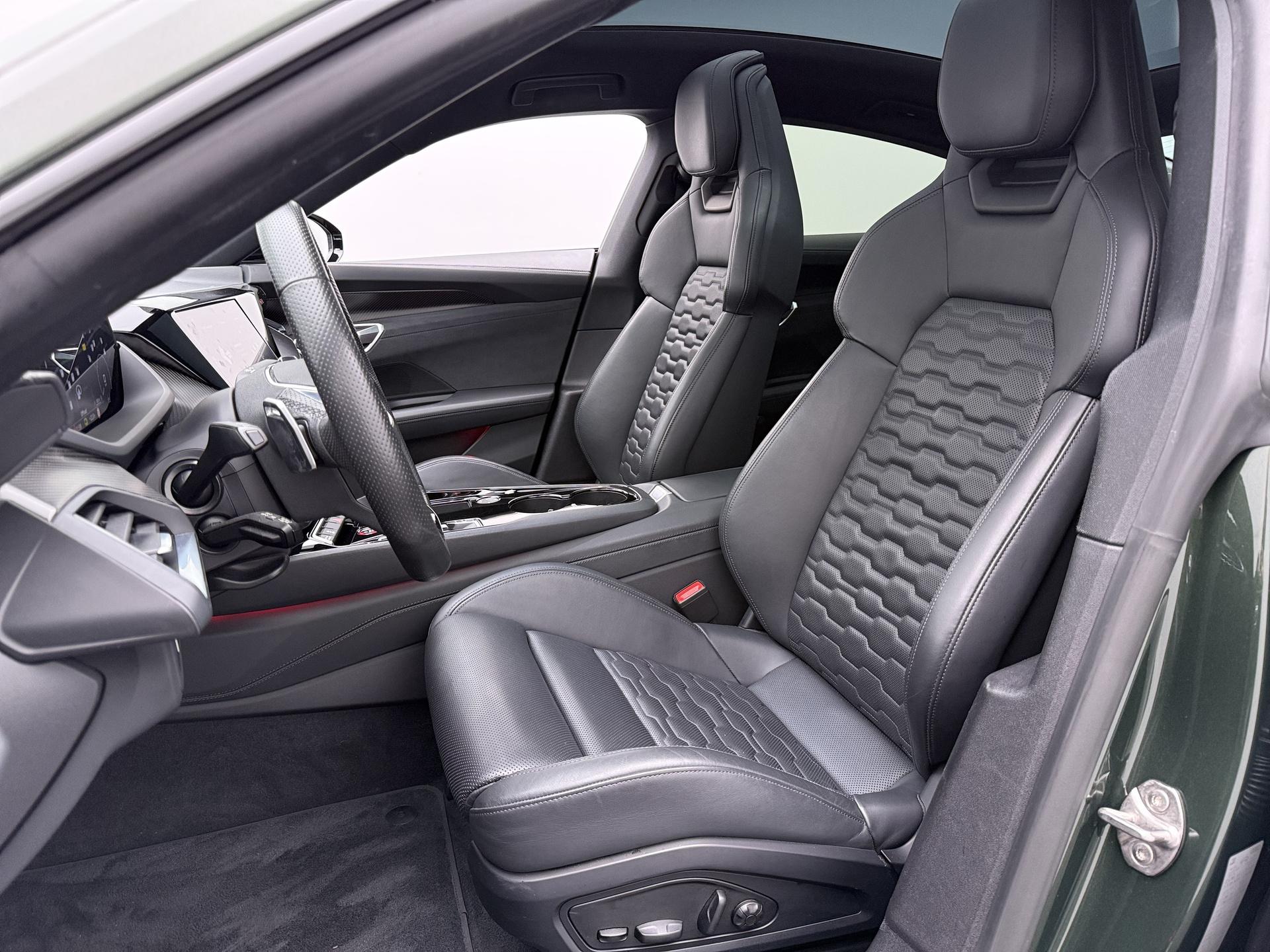 Foto van Audi E-tron GT