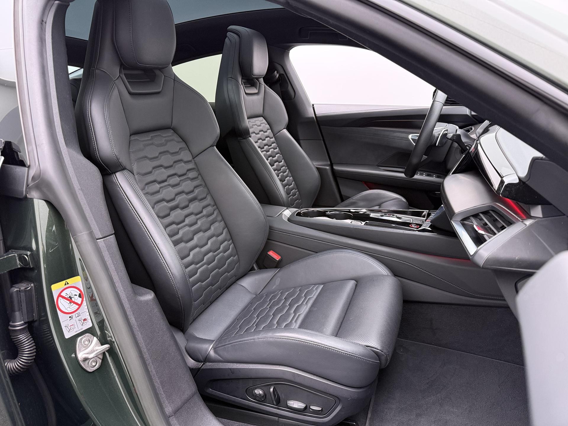 Foto van Audi E-tron GT