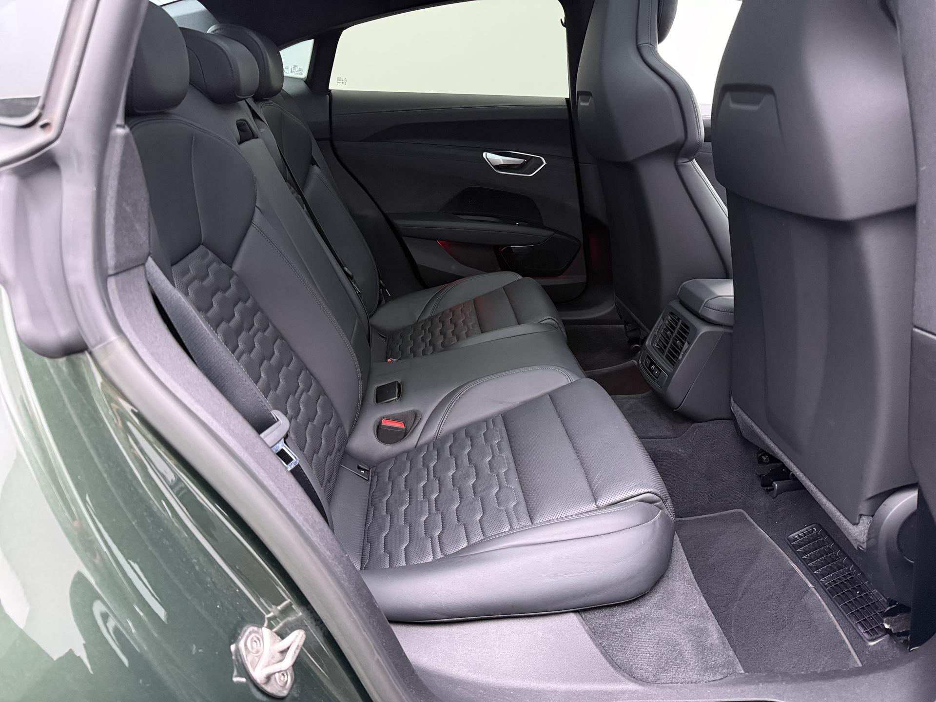 Foto van Audi E-tron GT