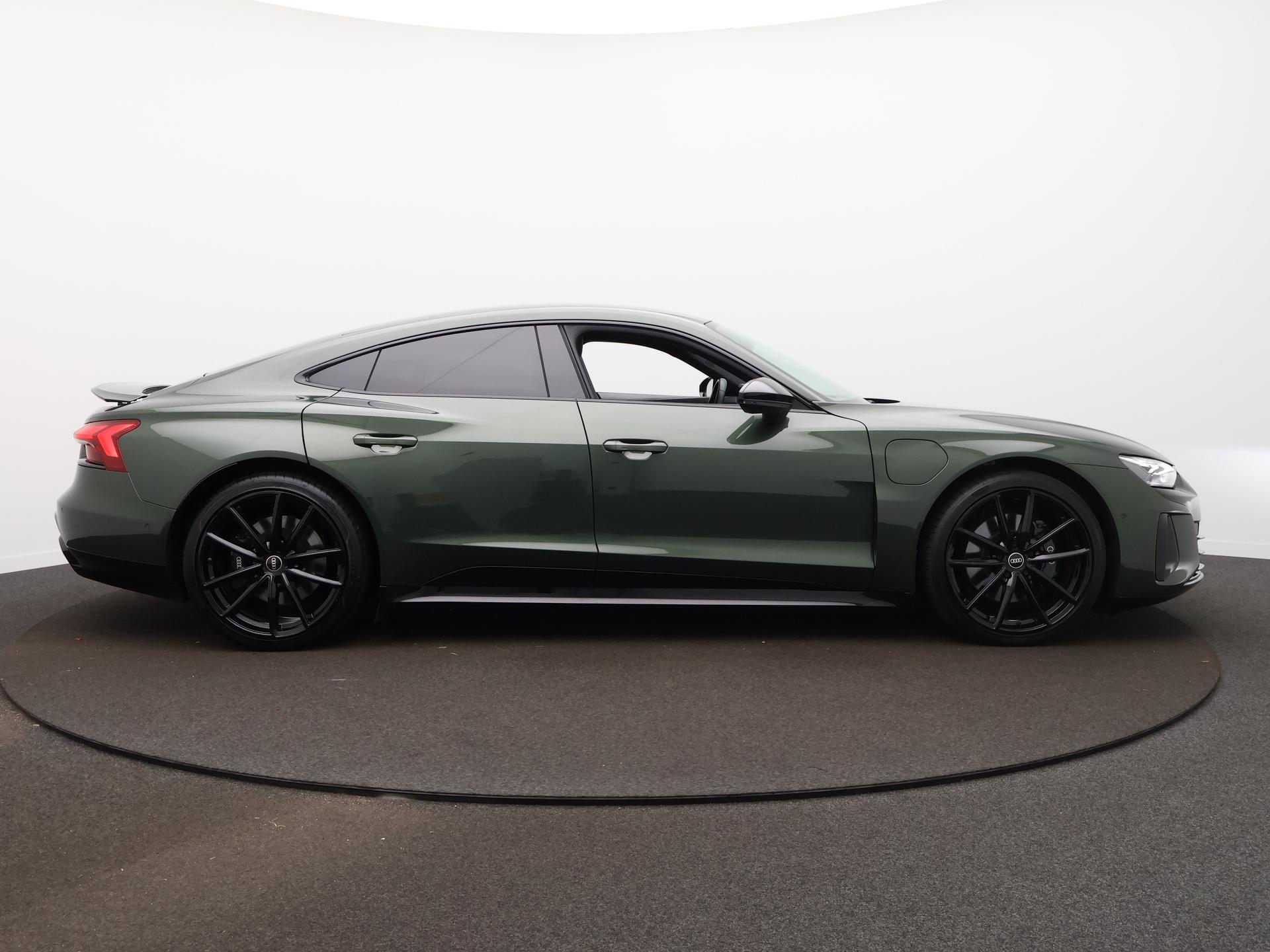 Foto van Audi E-tron GT