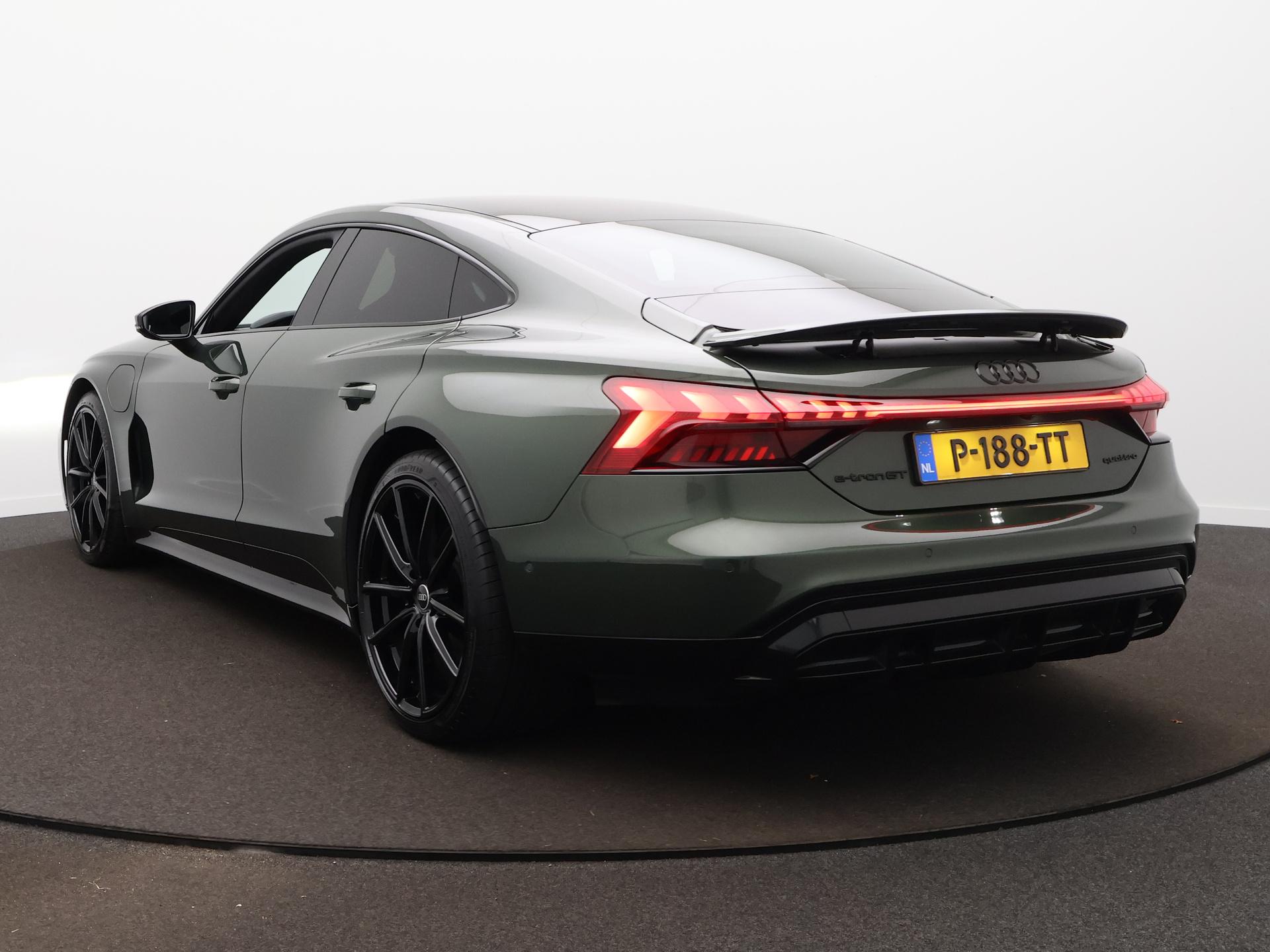 Foto van Audi E-tron GT