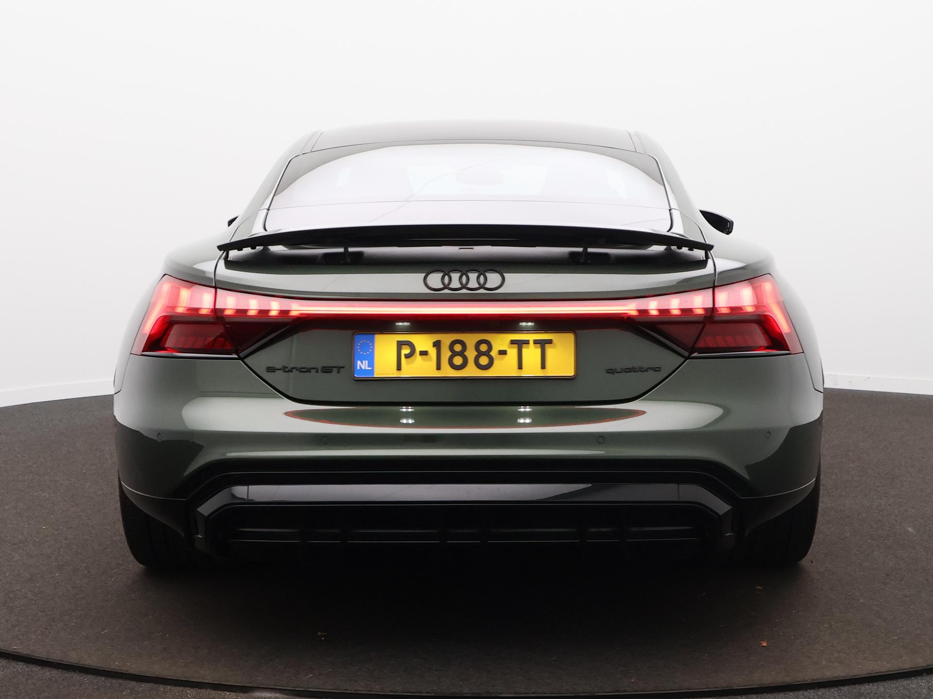 Foto van Audi E-tron GT