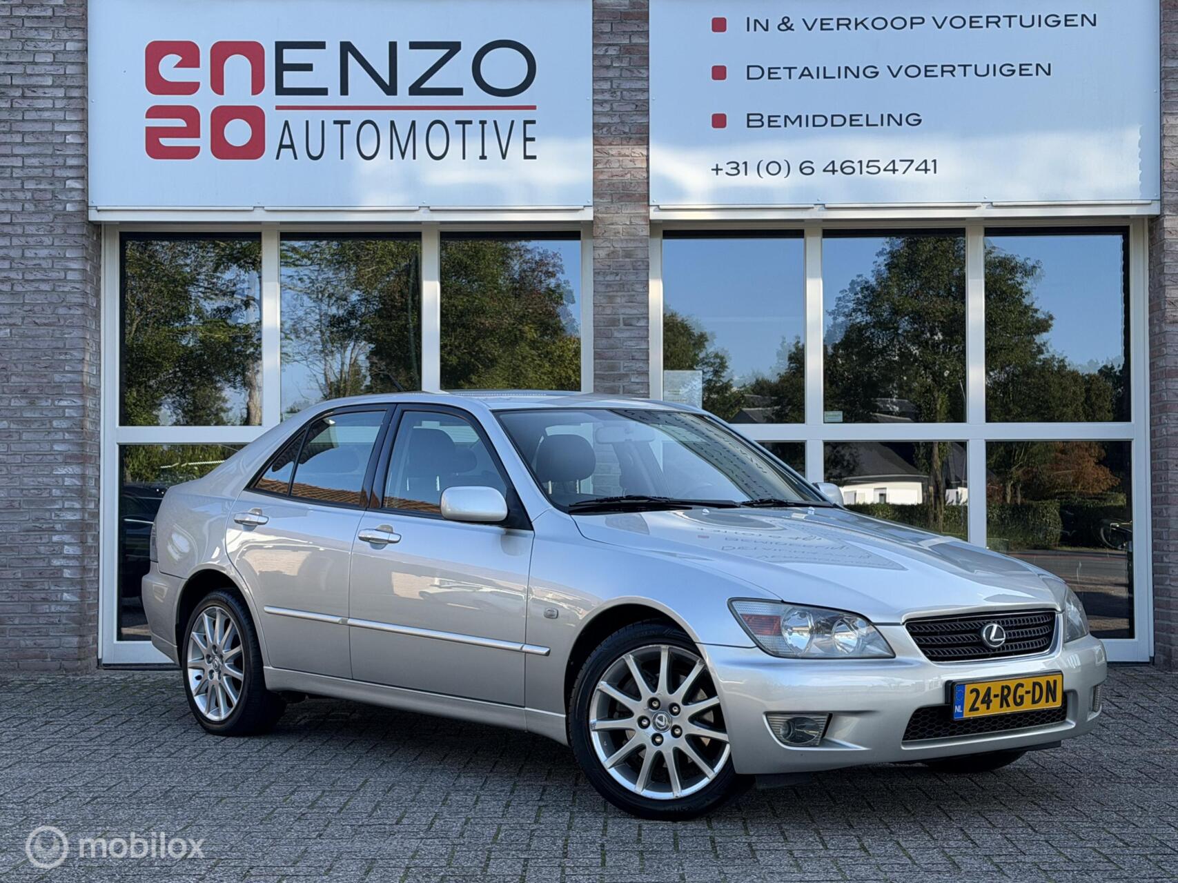 Foto van Lexus Lexus Is200