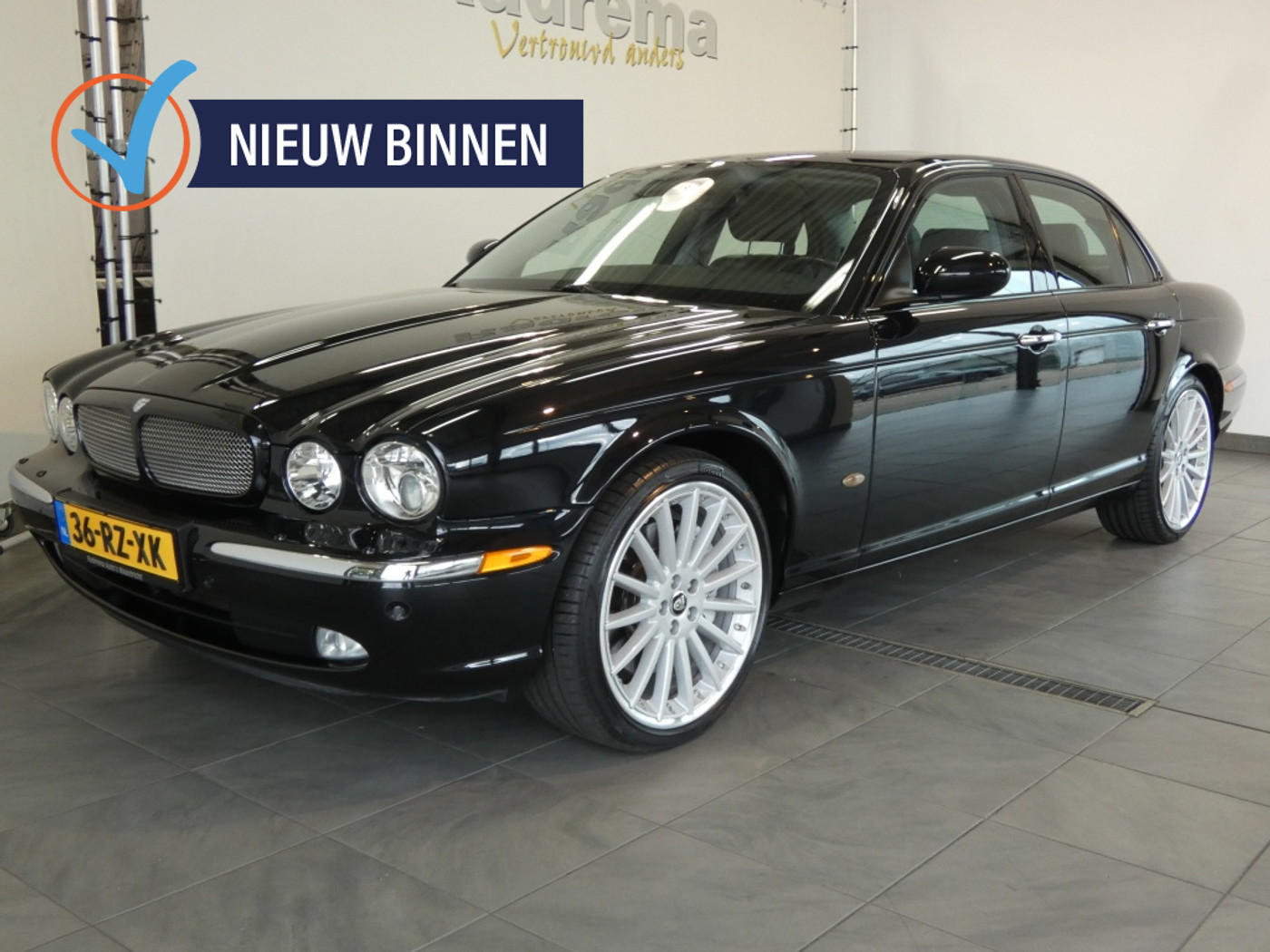 Jaguar XJ 4.2 V8 Super 2005 - voorkant