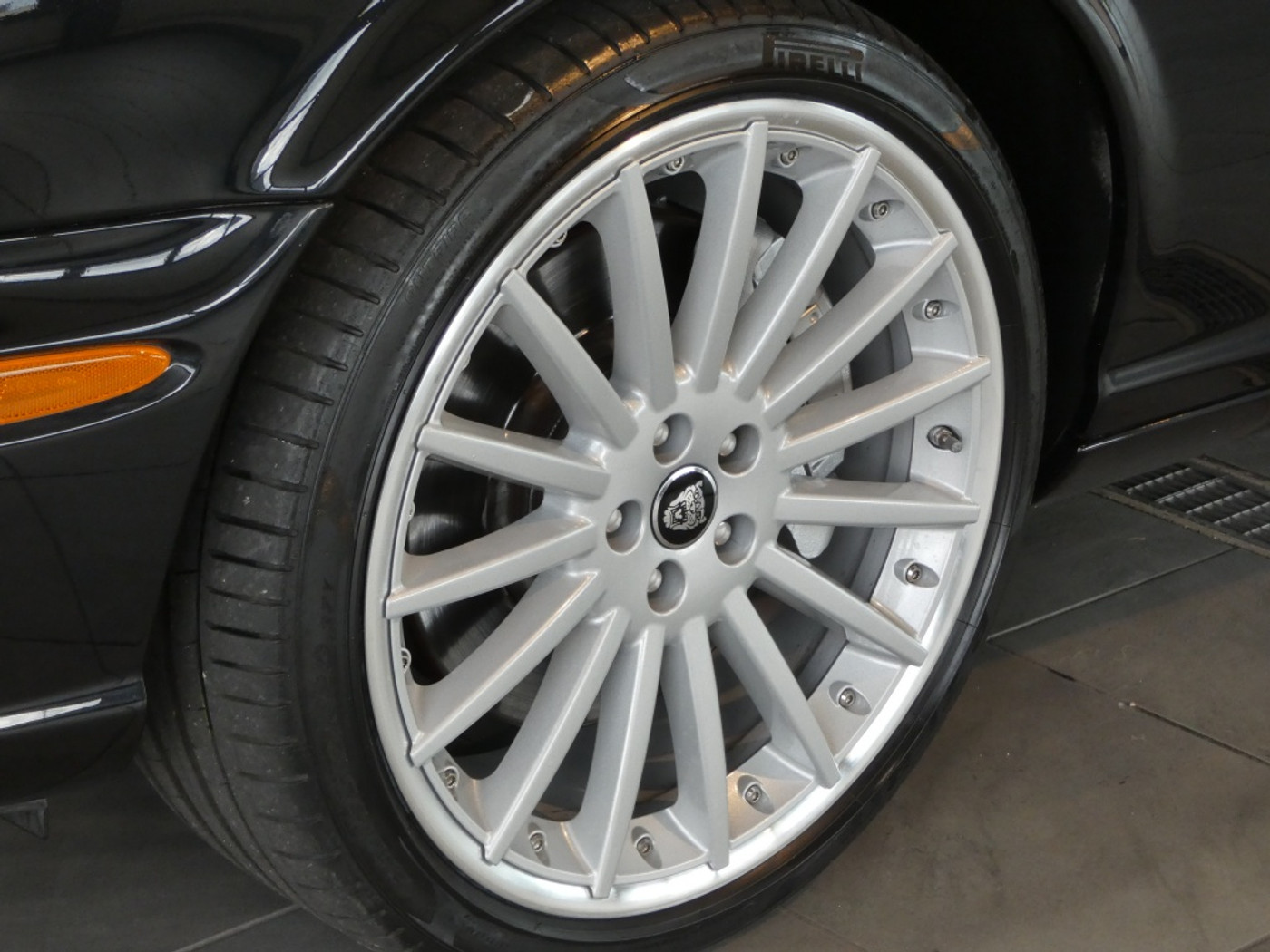 Foto van Jaguar XJ