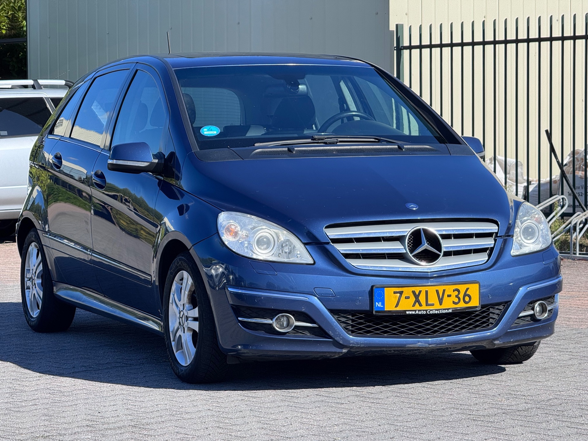 Foto van Mercedes-Benz B 200