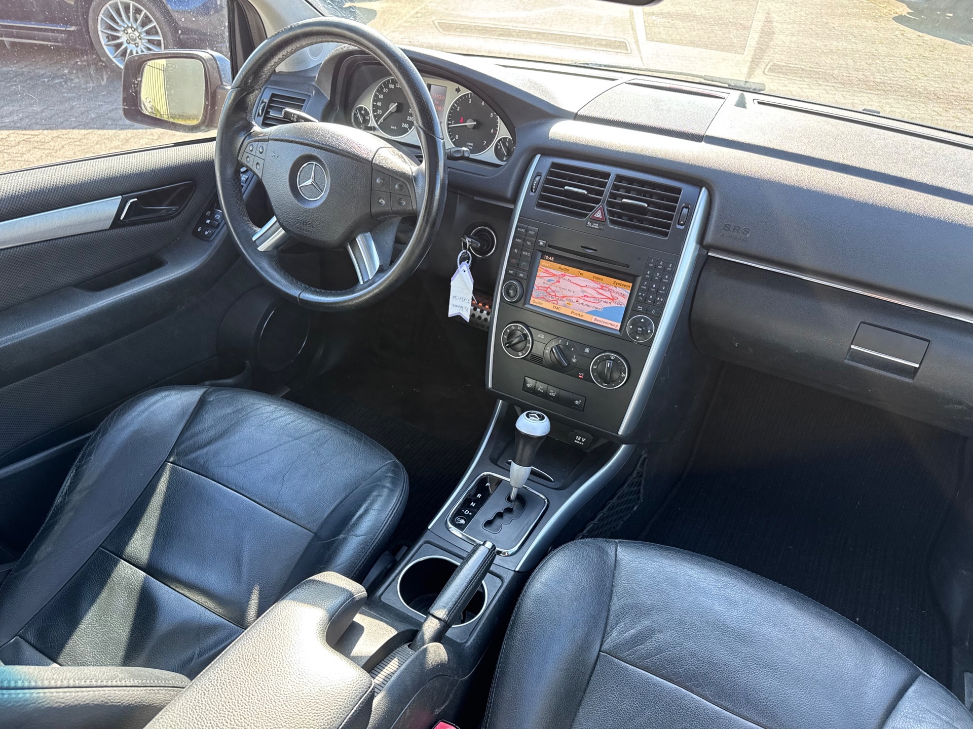 Foto van Mercedes-Benz B 200