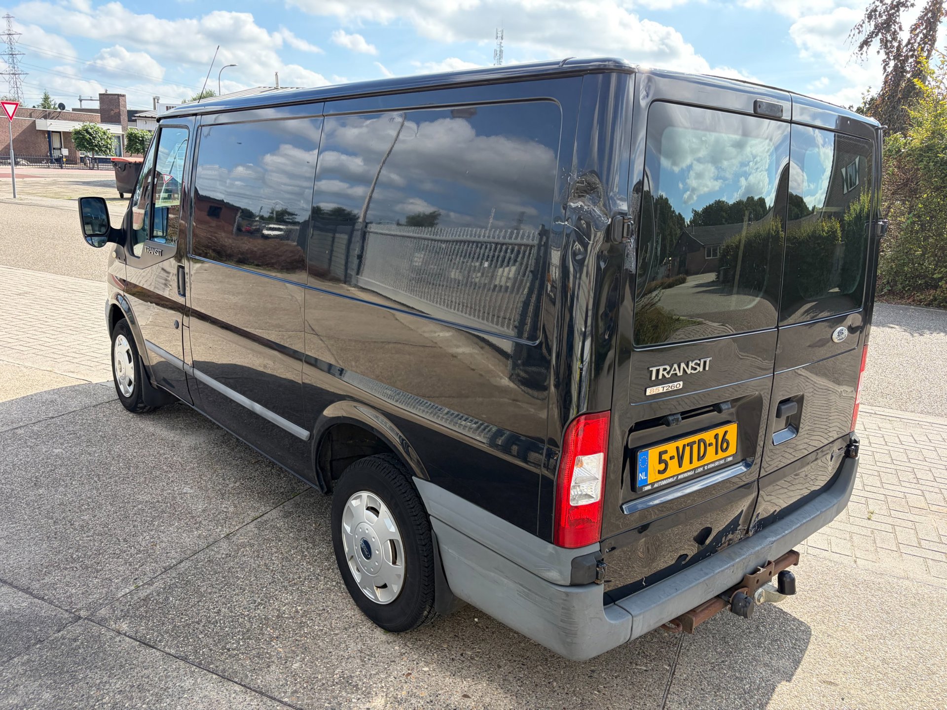 Foto van Ford Transit 260s Van 85dpf LR 4.23