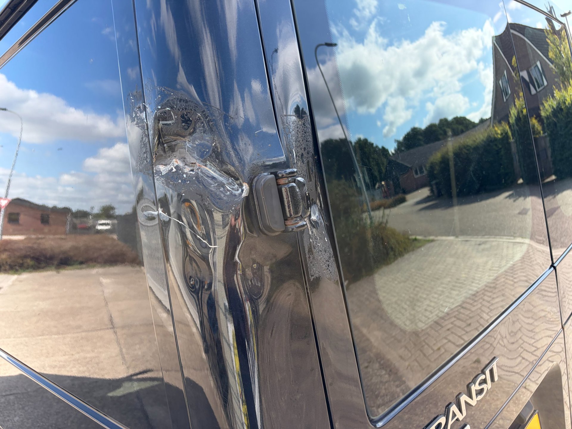 Foto van Ford Transit 260s Van 85dpf LR 4.23