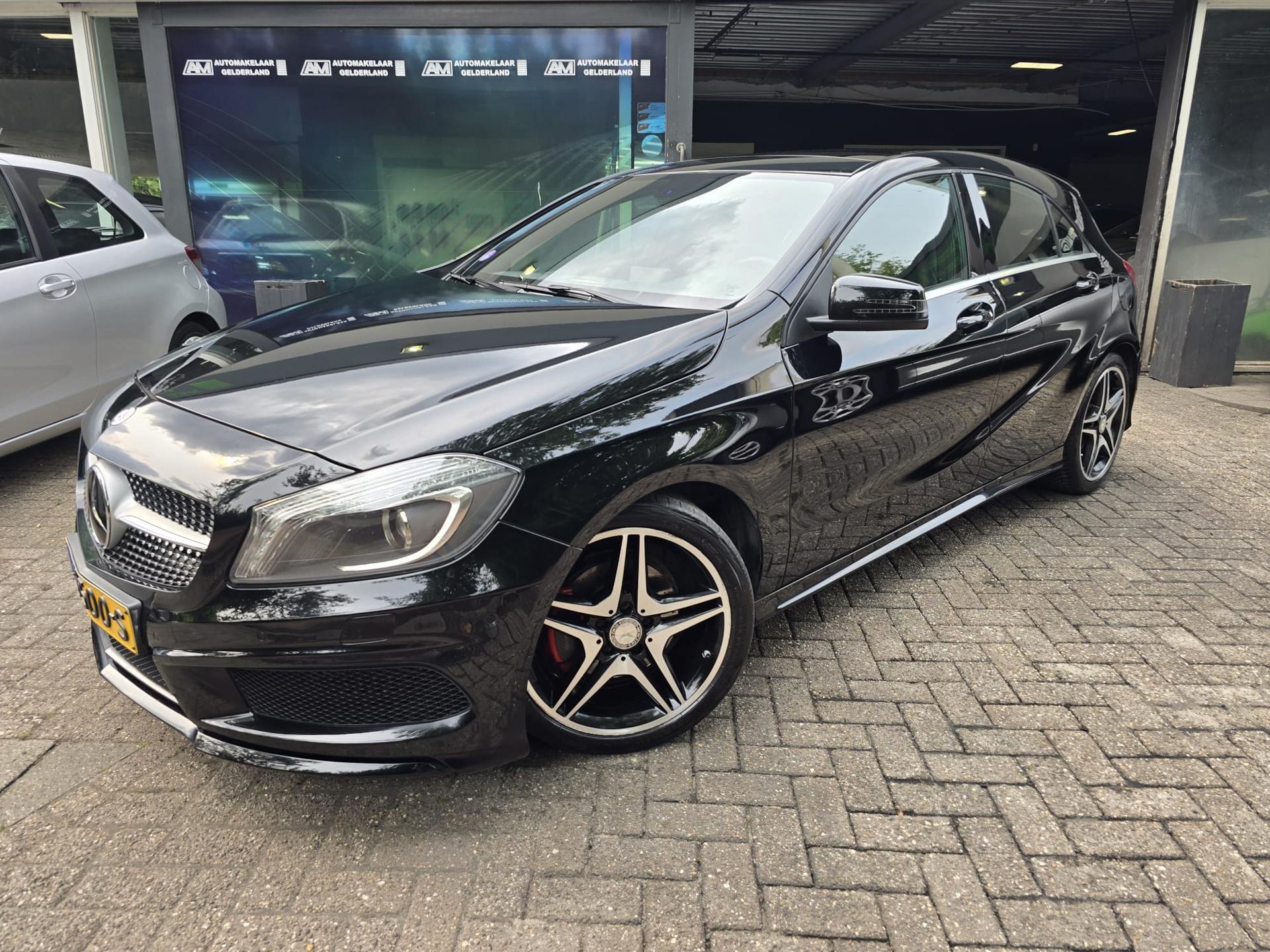 Mercedes-Benz A-klasse 180 Ambition 2015 - voorkant
