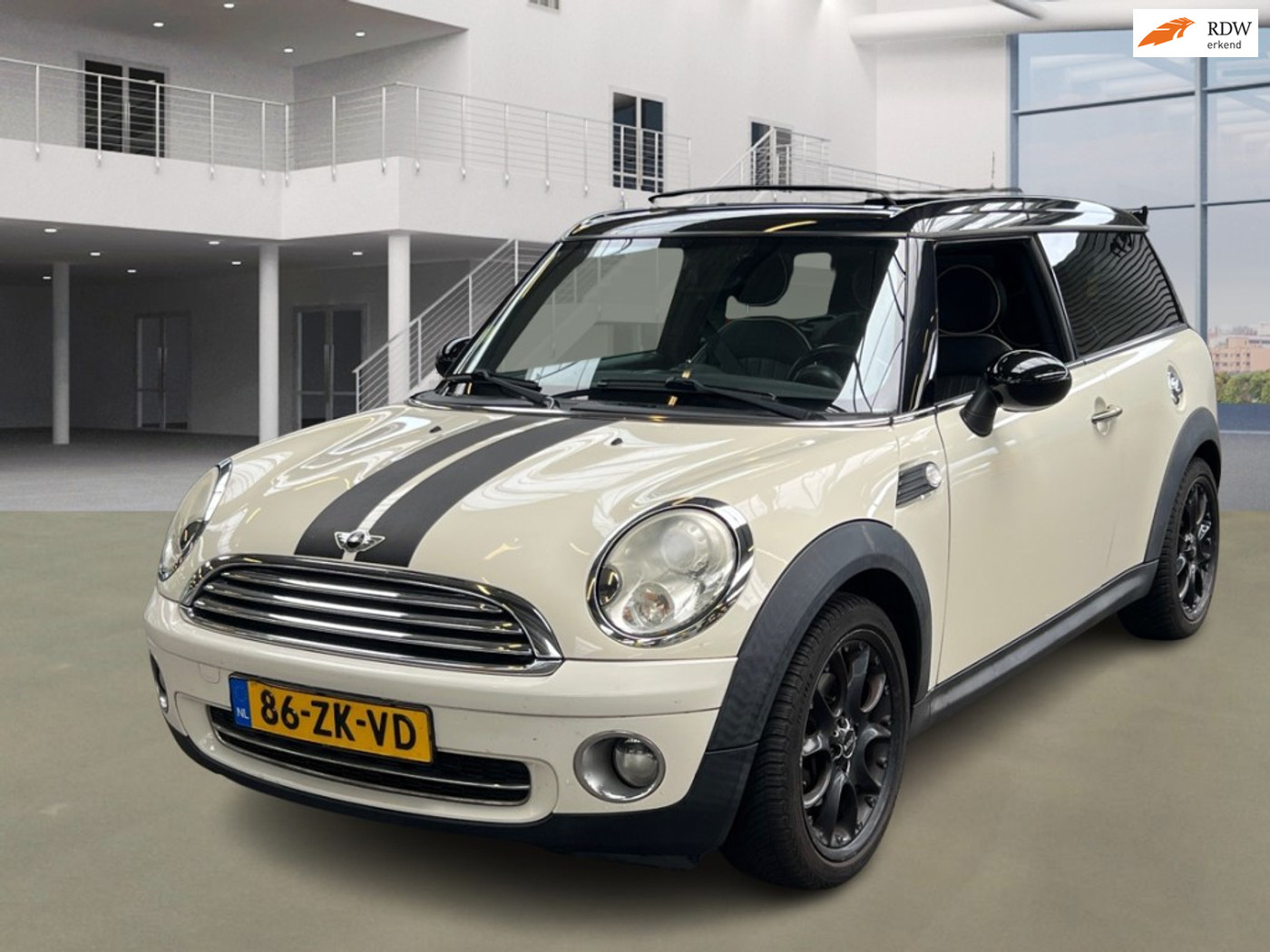 Mini Mini Cooper Clubman 1.6 Cooper Chili PANORAMA LEDER CRUISE 2008 - voorkant