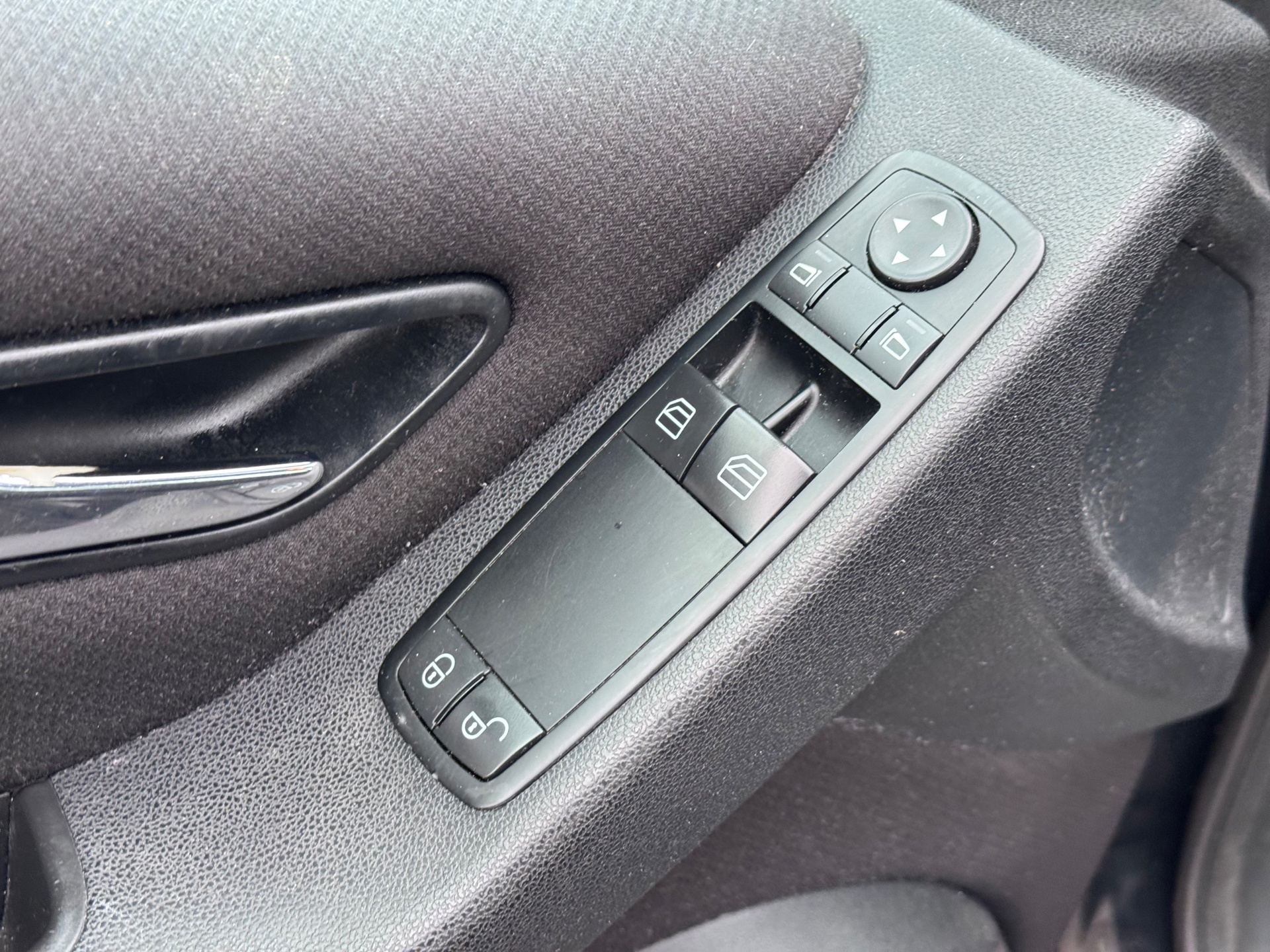 Foto van Mercedes-Benz B 150