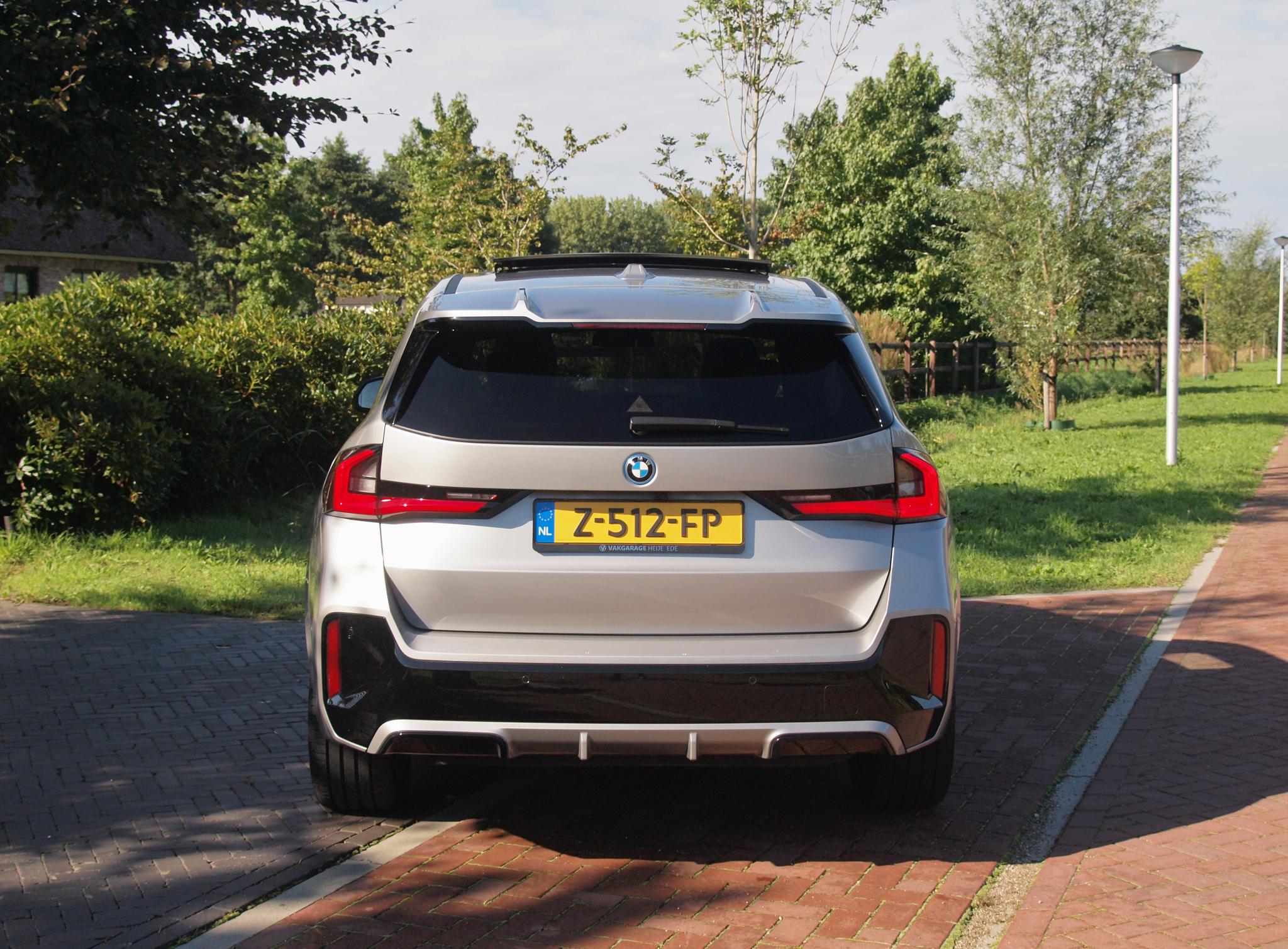 Foto van BMW Ix1 Xdrive30