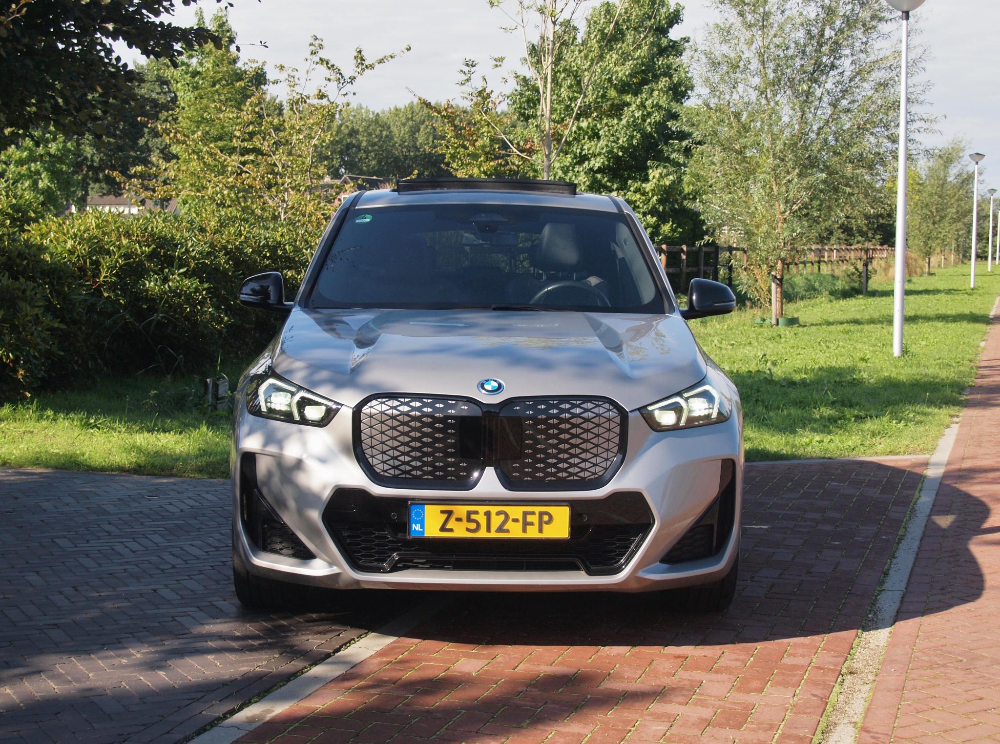 Foto van BMW Ix1 Xdrive30